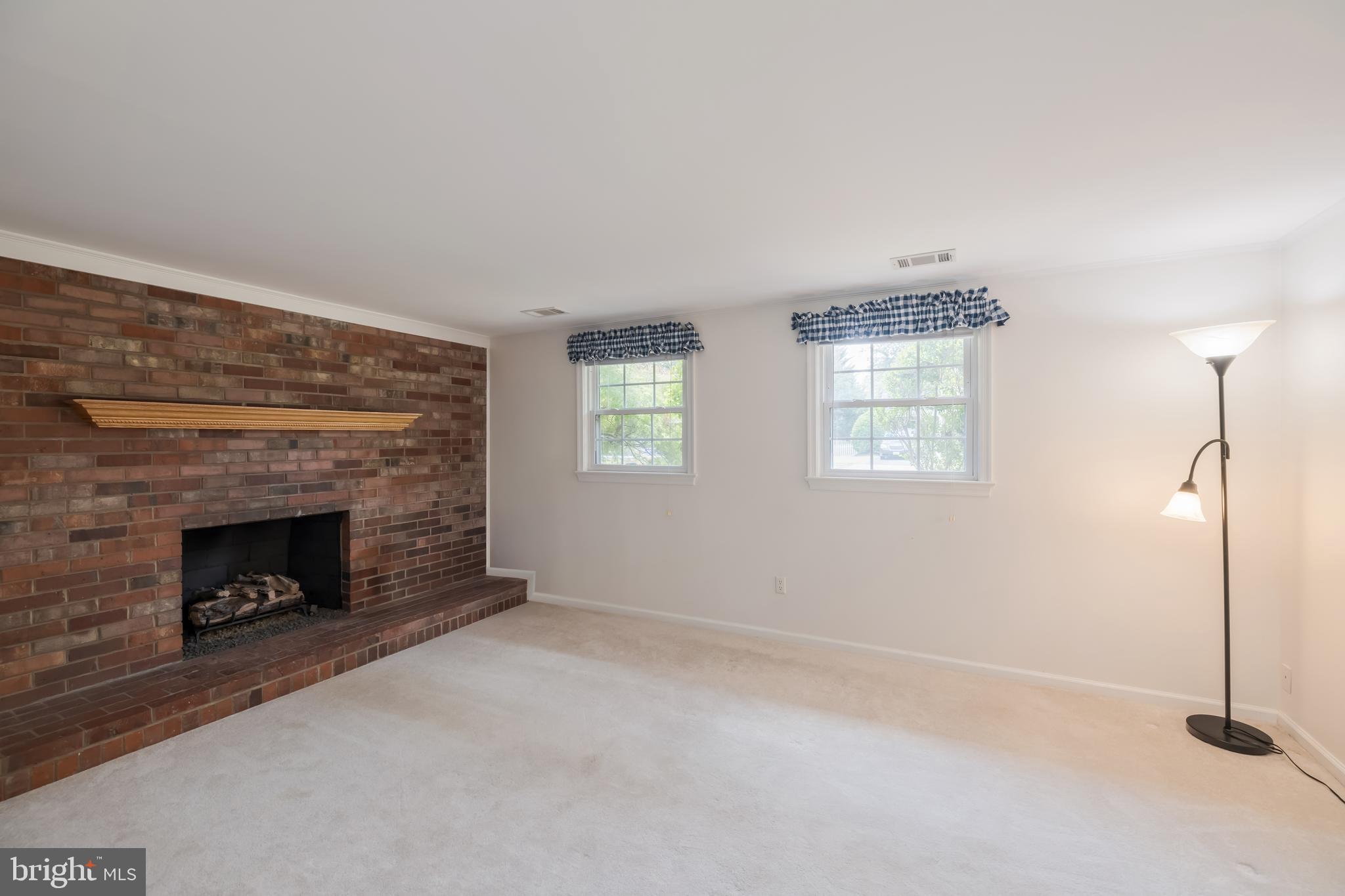 HAYFIELD FARM - Residential Lease