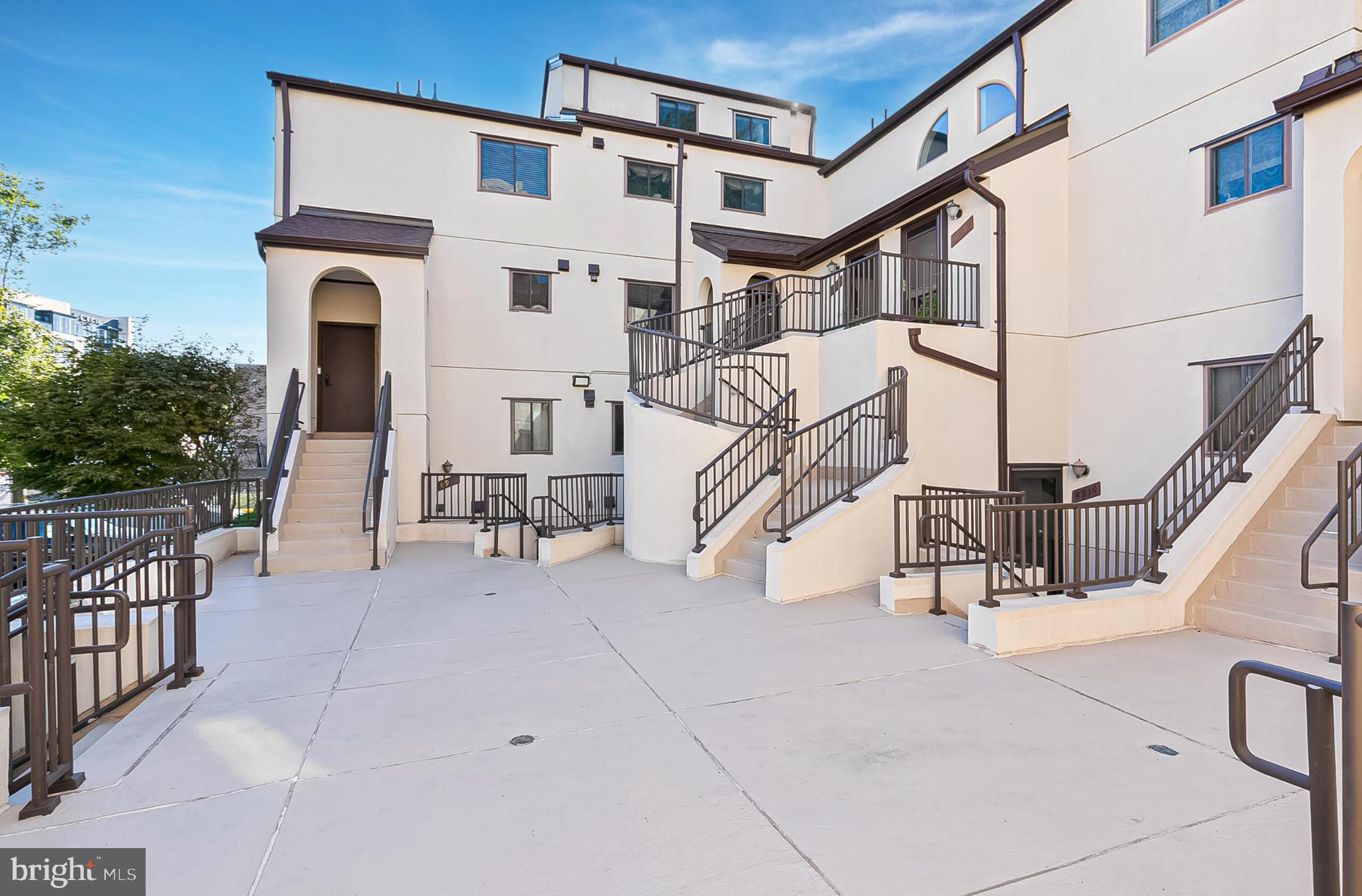 CITY COMMONS - Residential