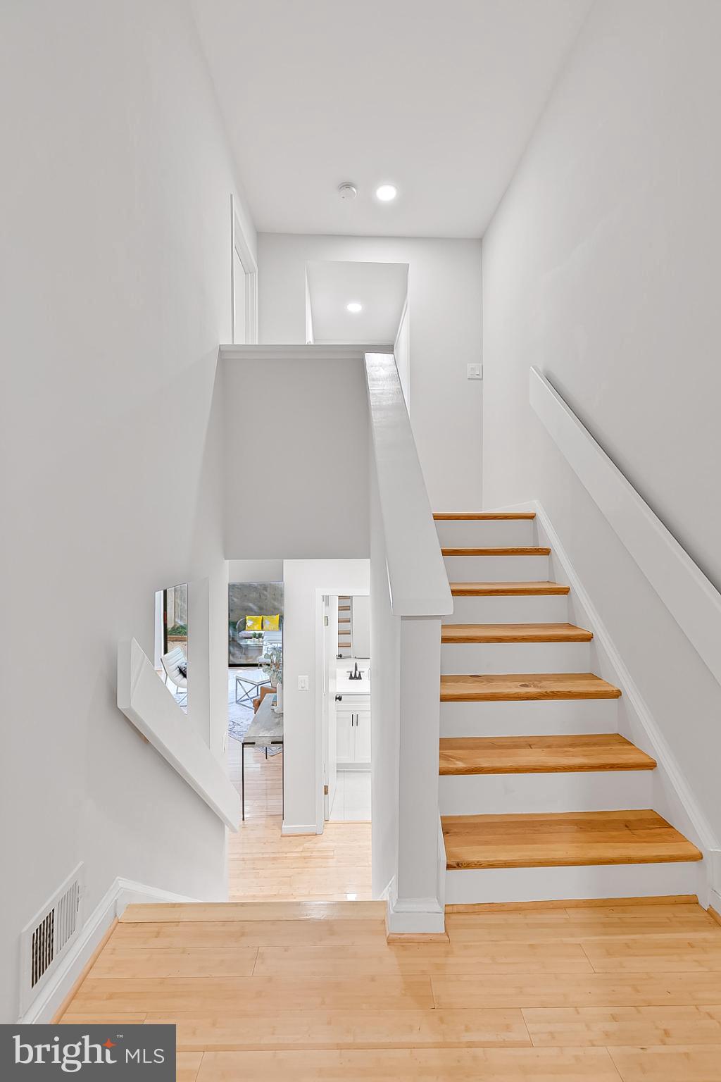 CITY COMMONS - Residential