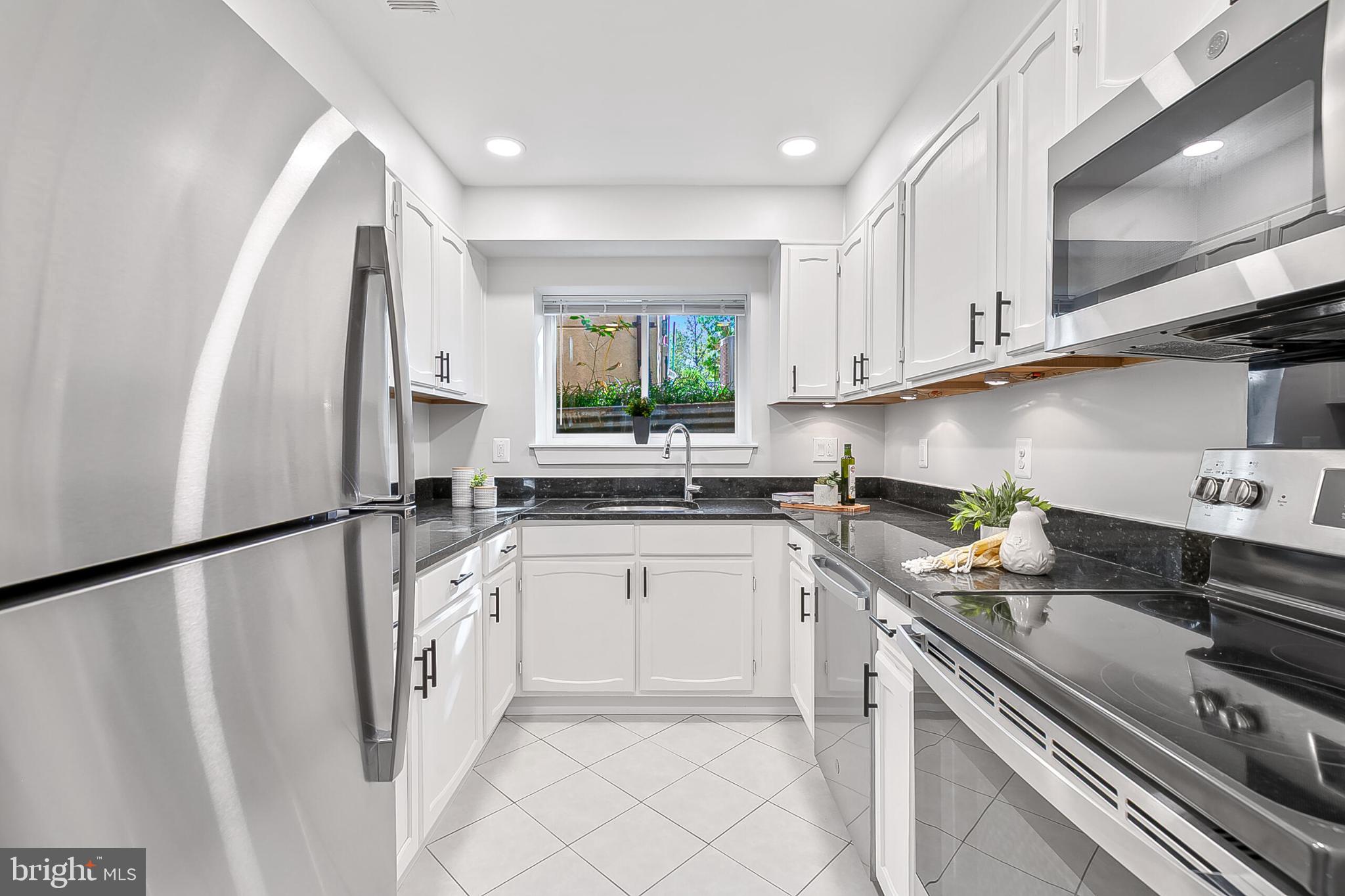 CITY COMMONS - Residential