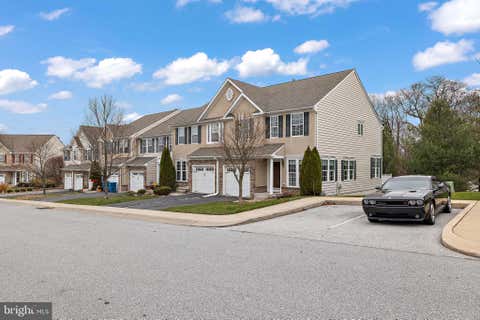 Townhouse For Rent - 253 Tall Trees Circle<br/> DOWNINGTOWN, PA 19335