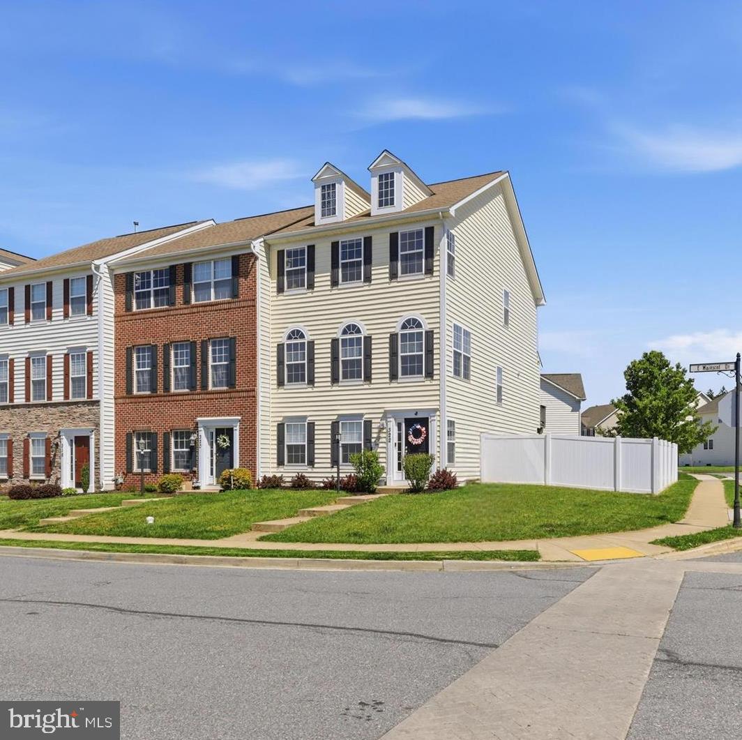 BRINKLEY MANOR - Residential