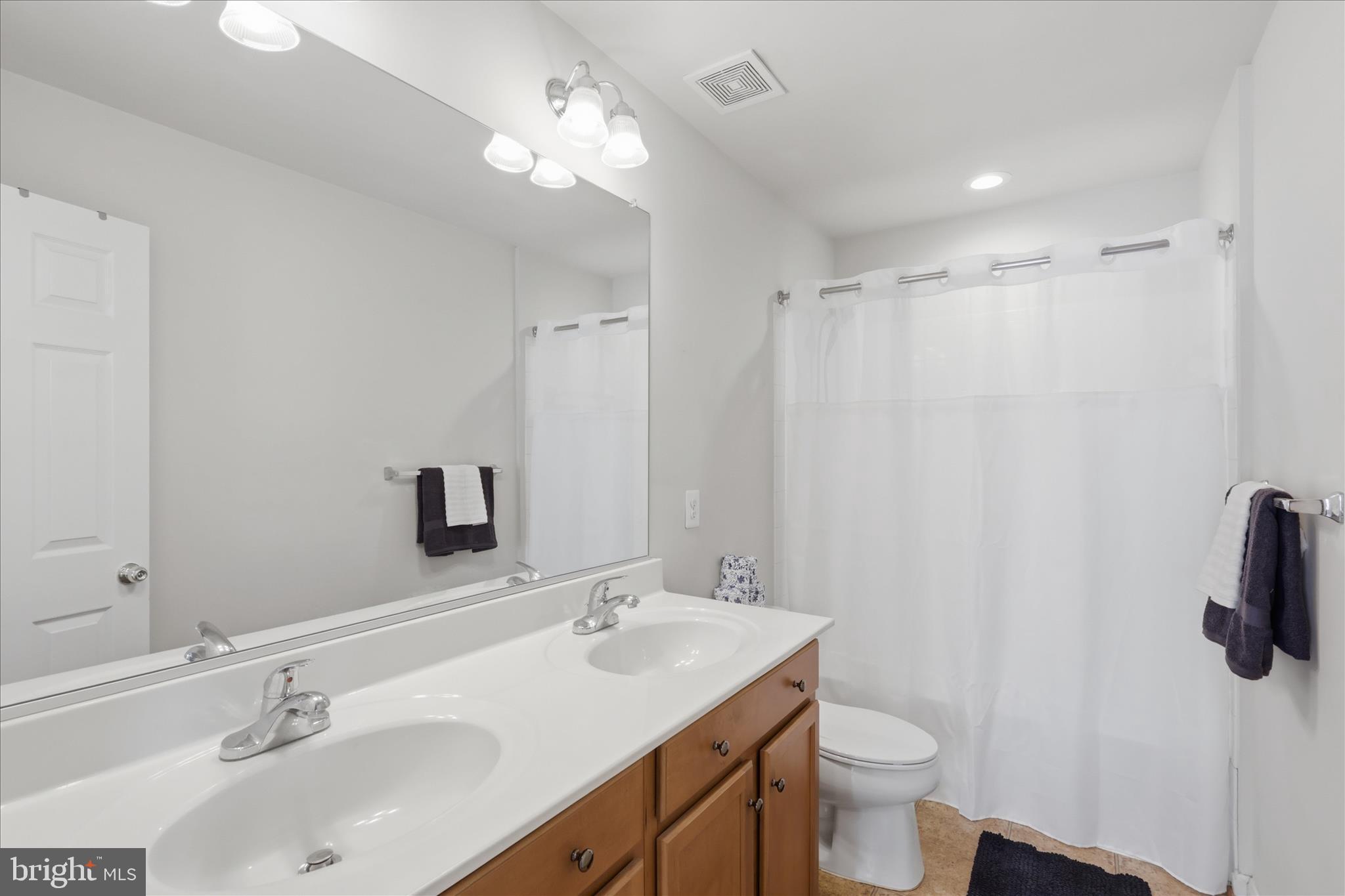 BRINKLEY MANOR - Residential