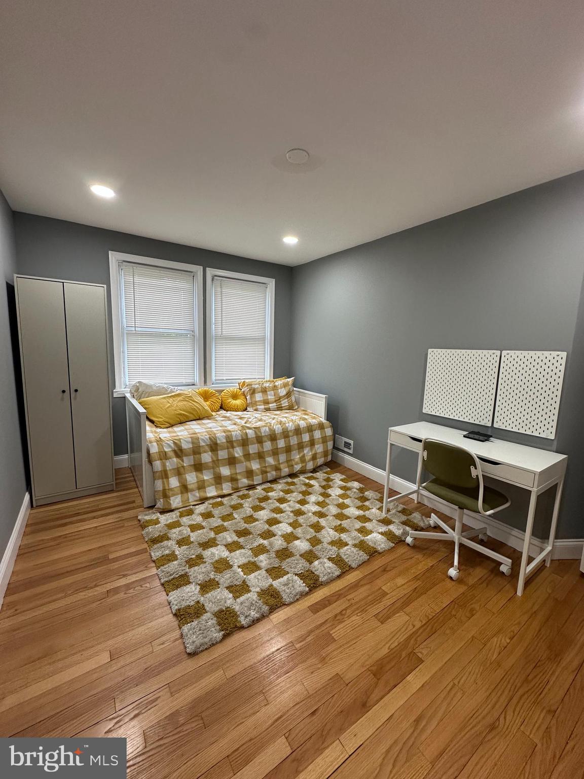 EDNOR GARDENS - LAKESIDE - Residential