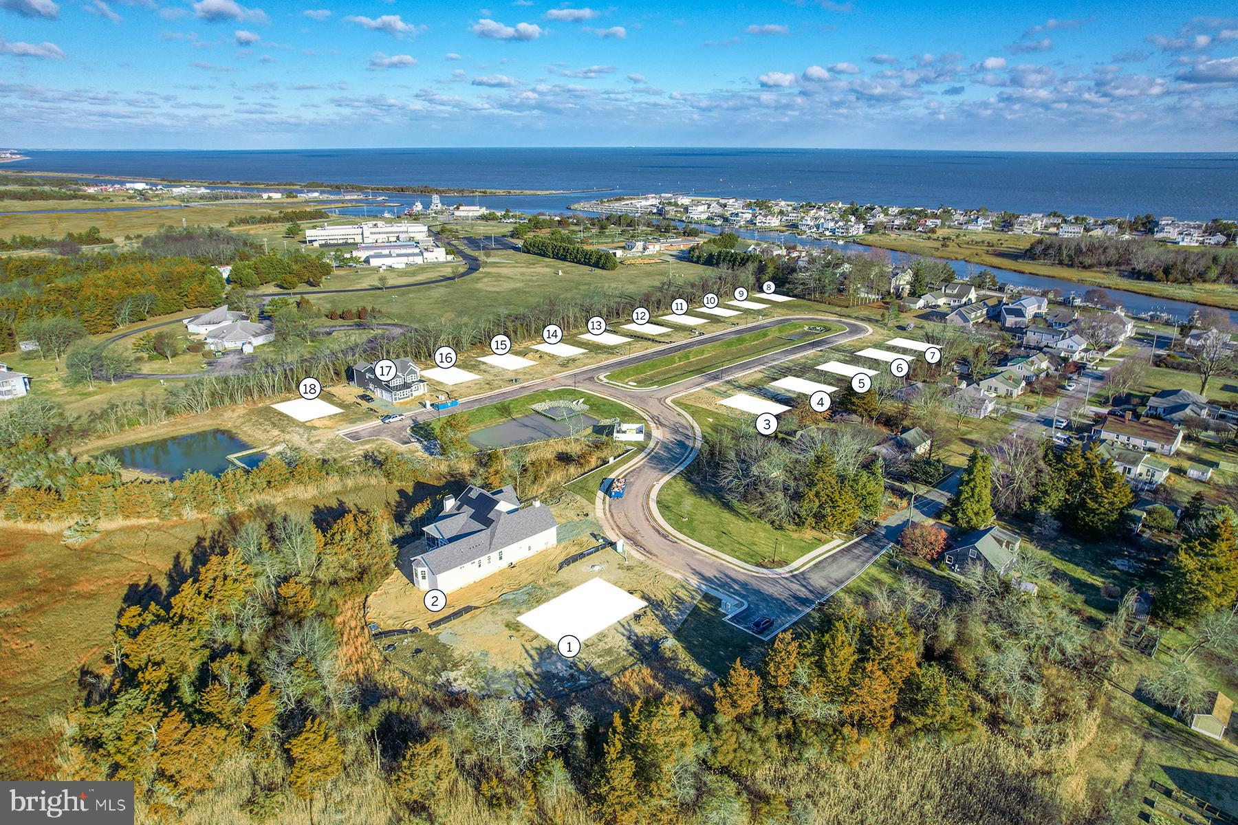 FISHERS COVE - Residential