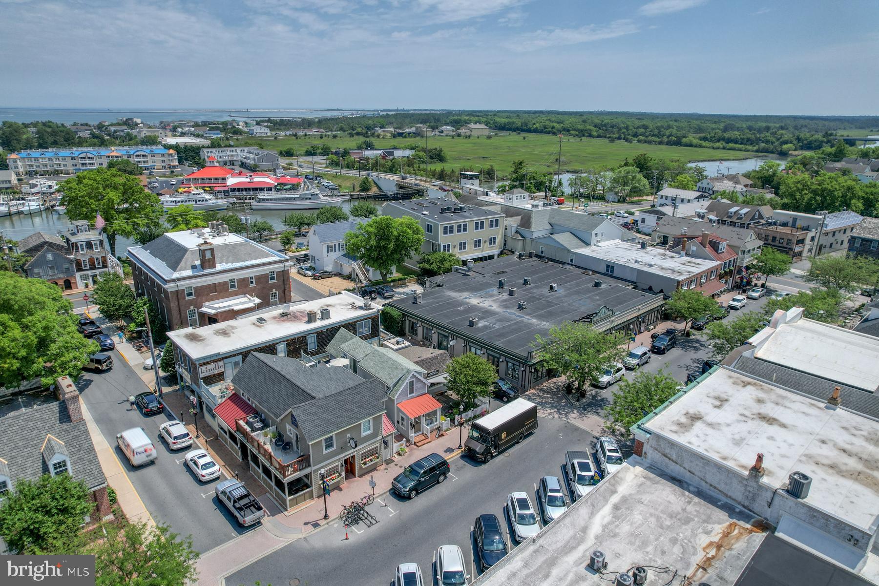 FISHERS COVE - Residential