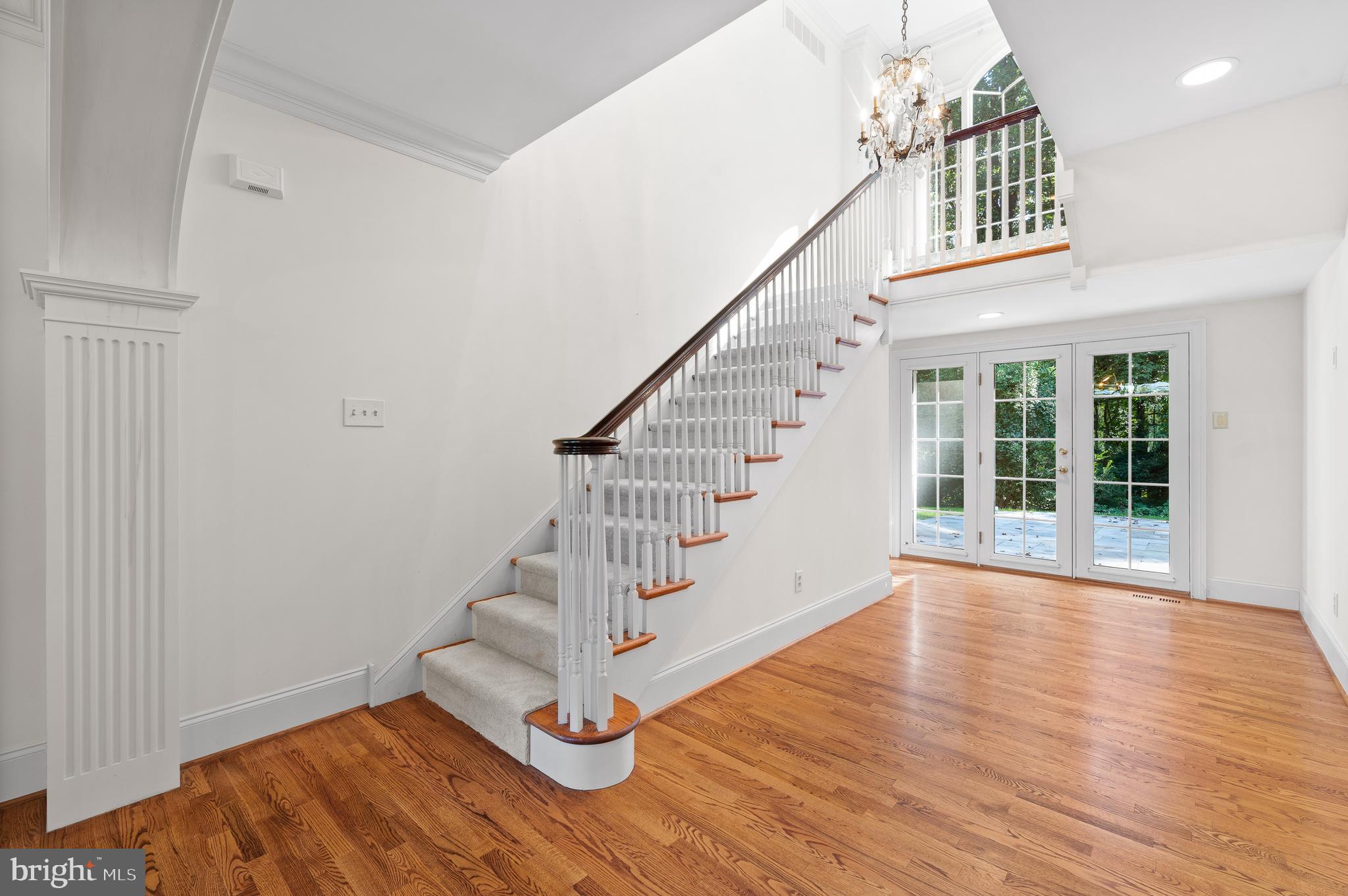 KNIGHTSBRIDGE - Residential