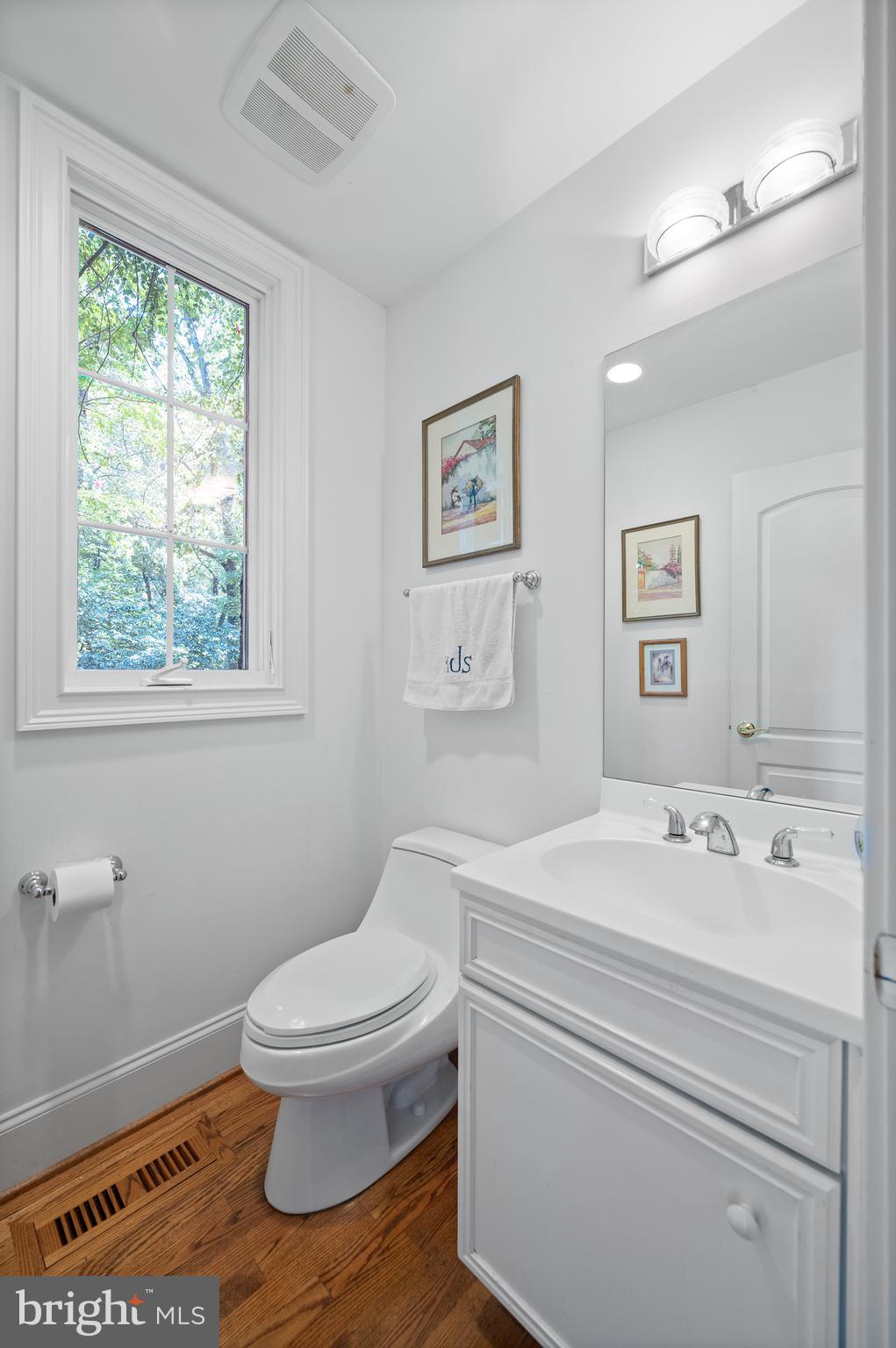 KNIGHTSBRIDGE - Residential