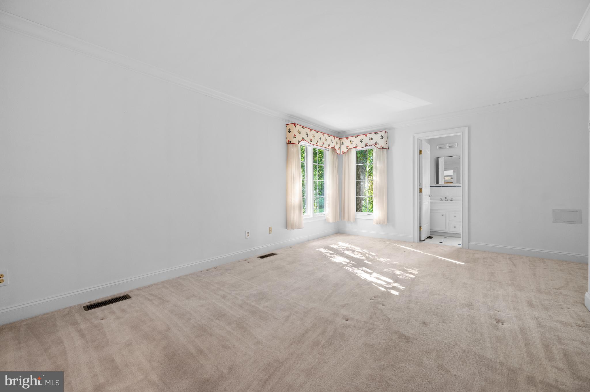 KNIGHTSBRIDGE - Residential