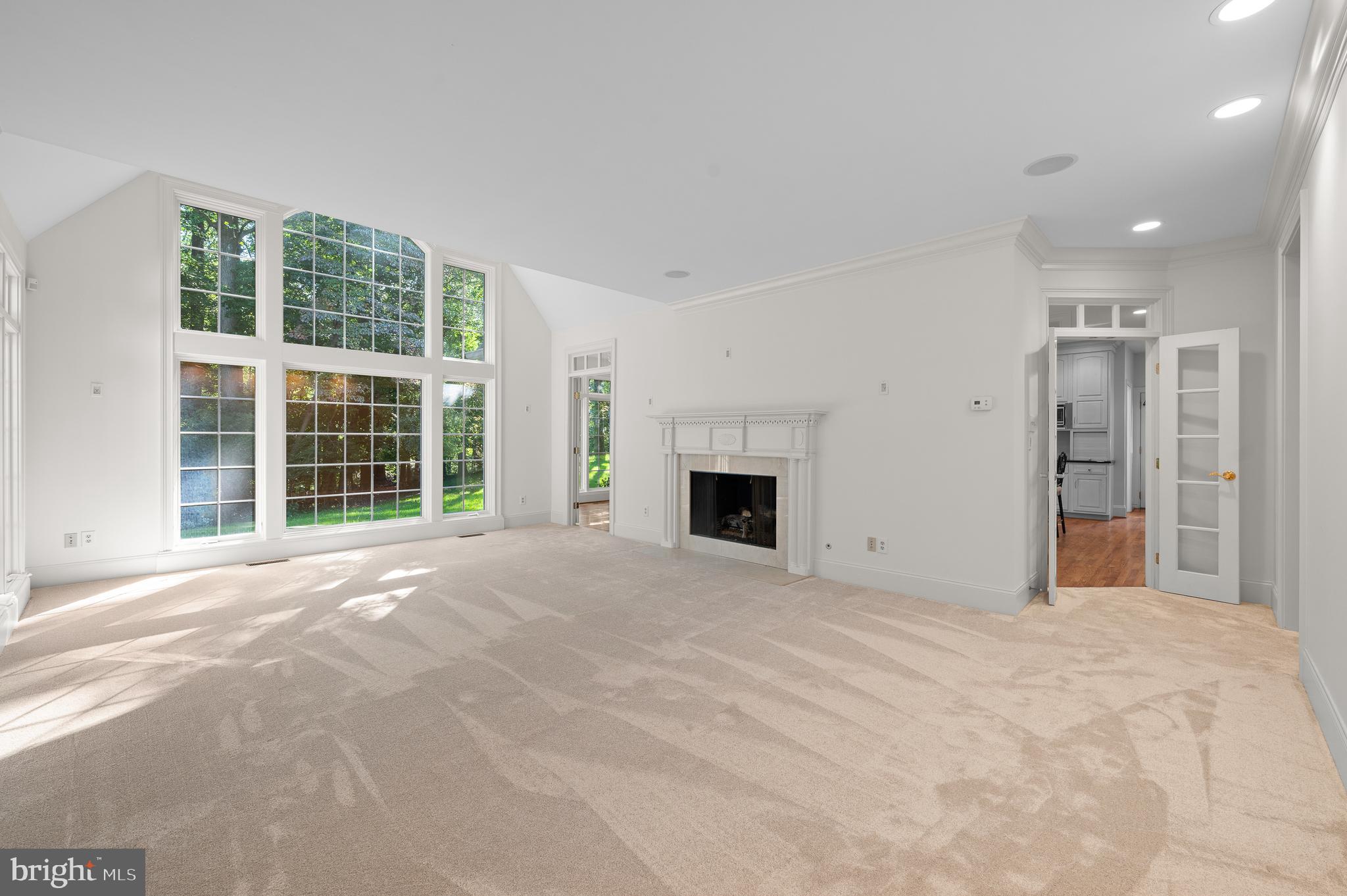 KNIGHTSBRIDGE - Residential