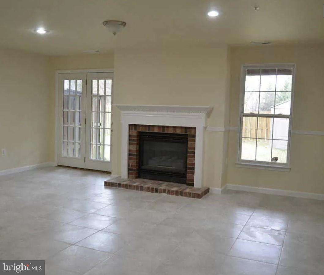 FAIRBROOK - Residential Lease