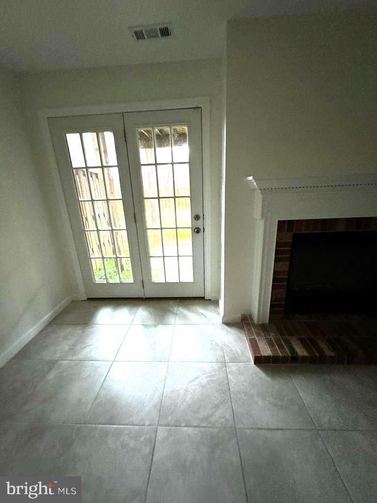 FAIRBROOK - Residential Lease