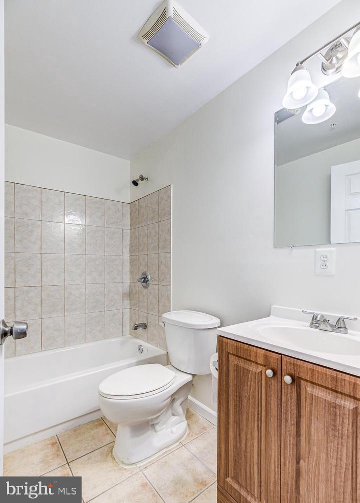 FAIRBROOK - Residential Lease