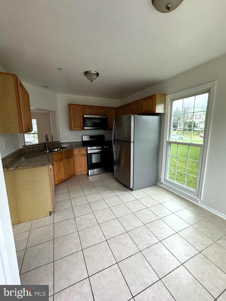 FAIRBROOK - Residential Lease