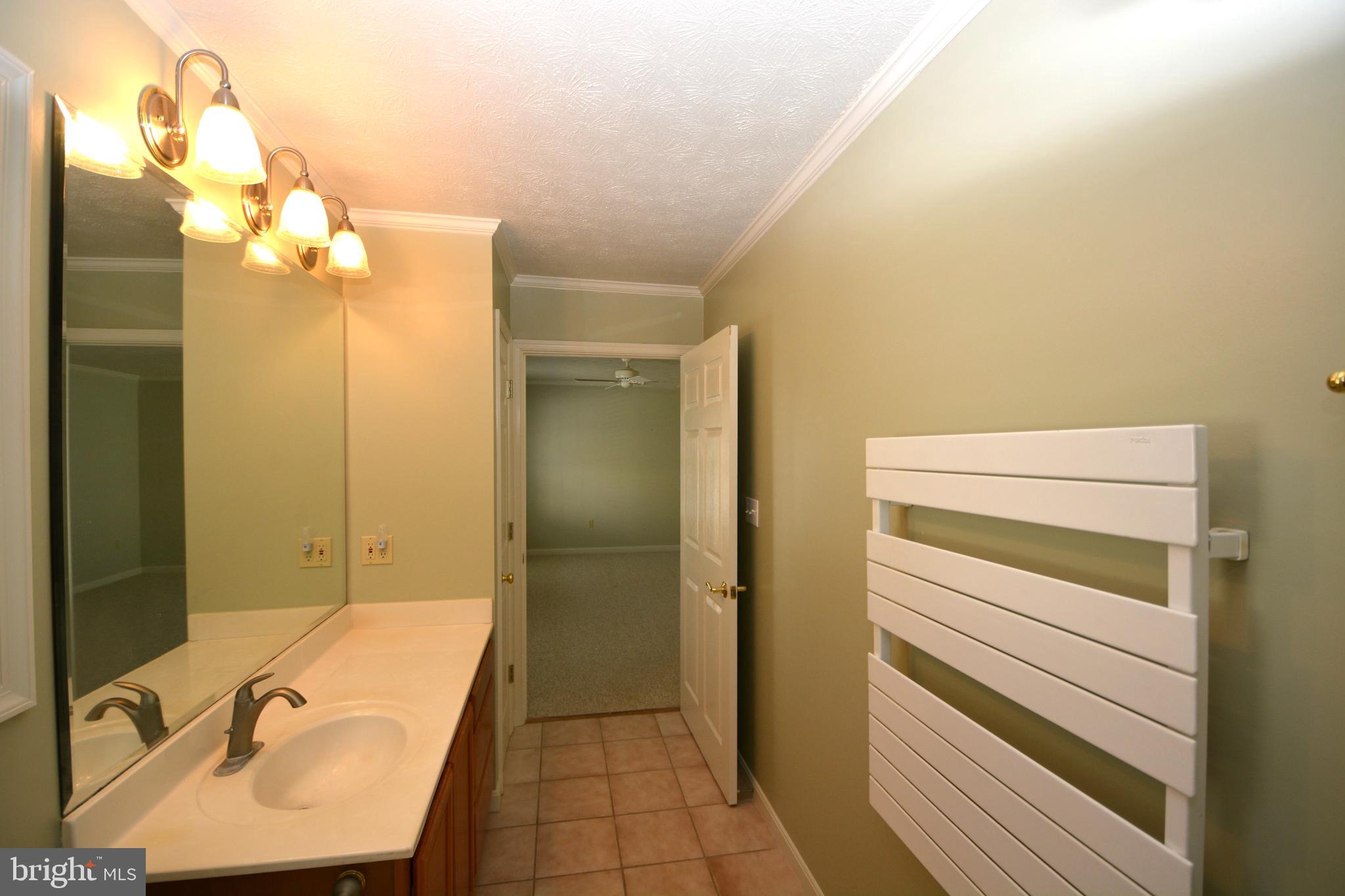 WILLOW LAWN COTTAGES - Residential