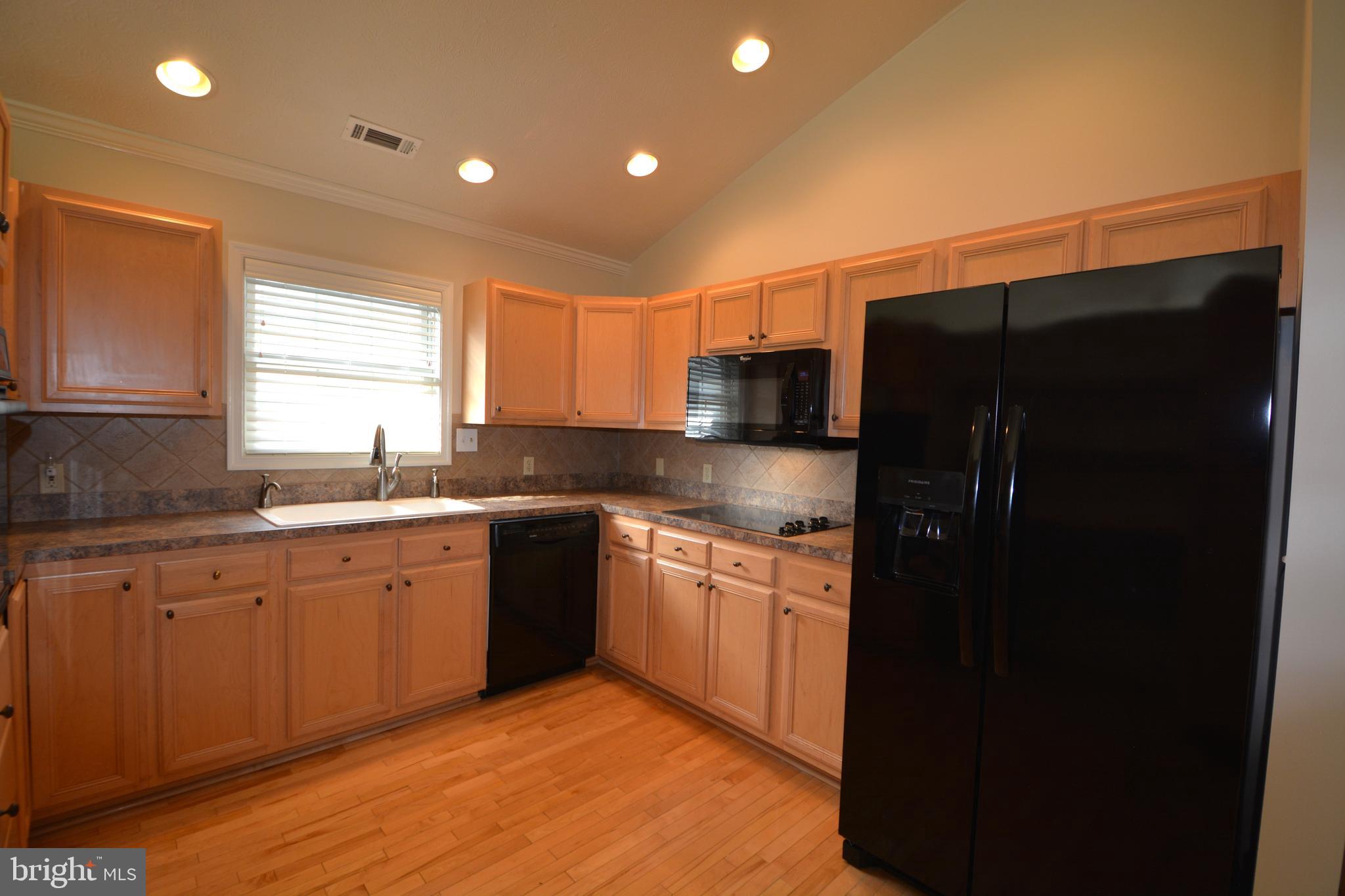 WILLOW LAWN COTTAGES - Residential