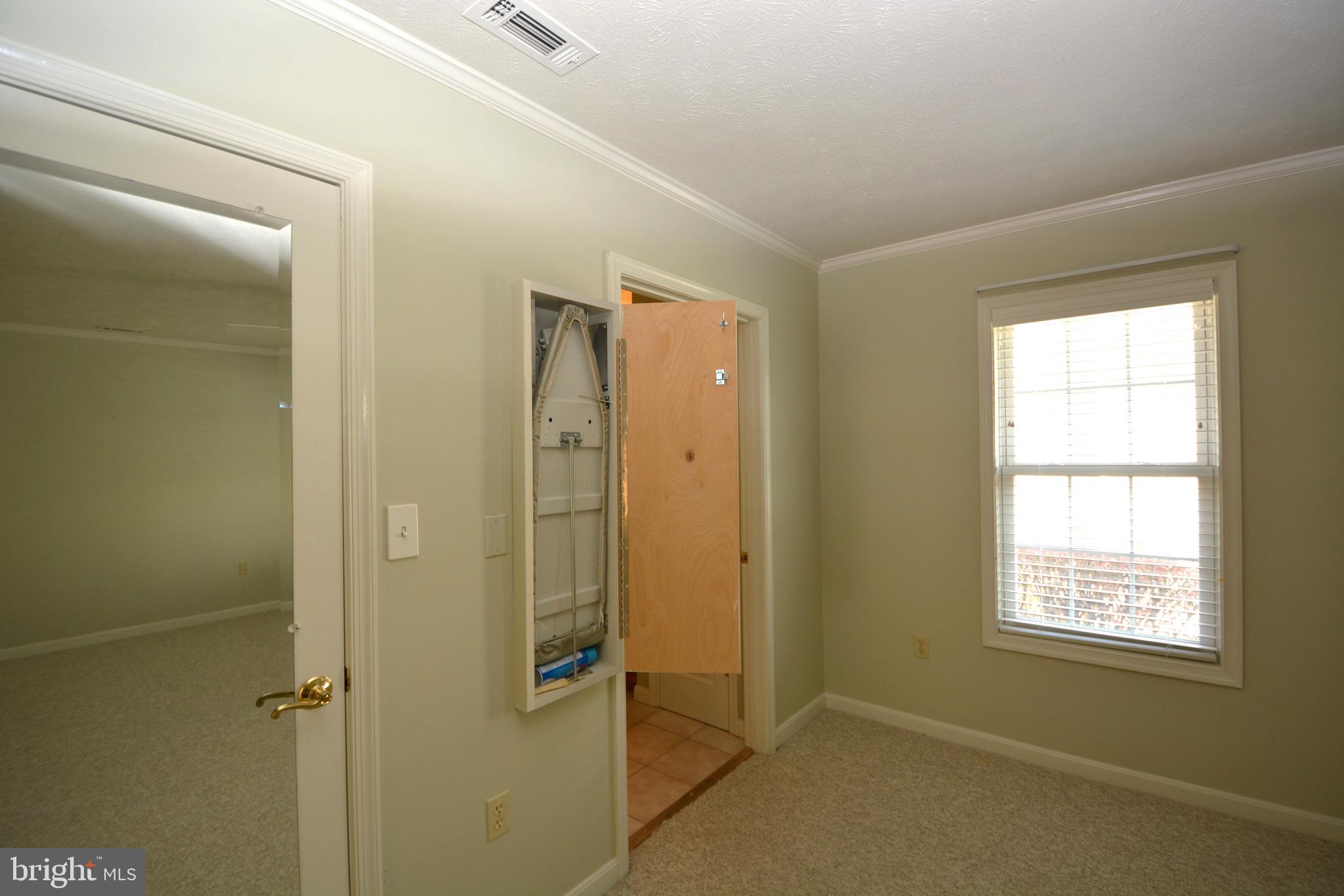 WILLOW LAWN COTTAGES - Residential