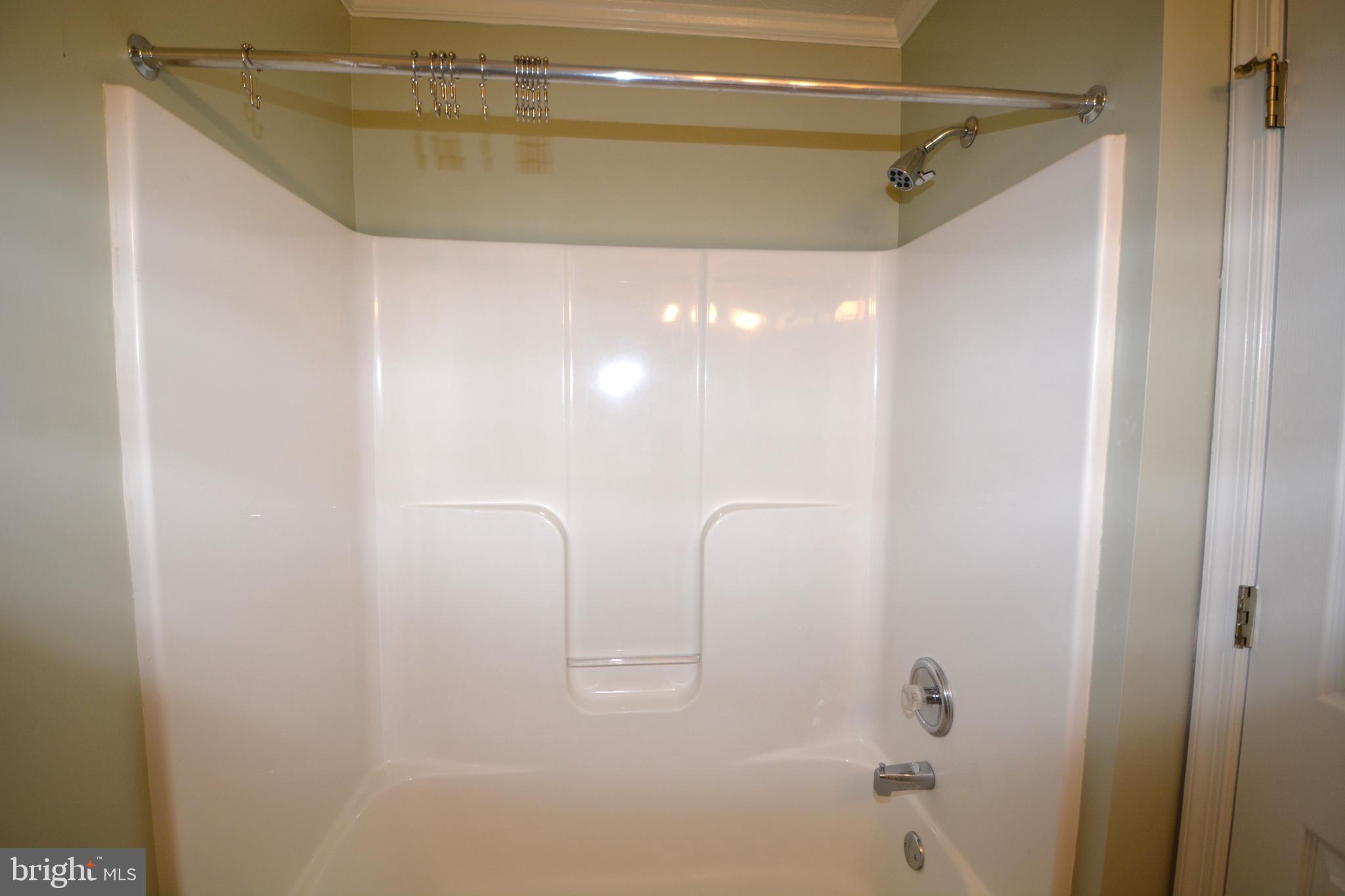 WILLOW LAWN COTTAGES - Residential