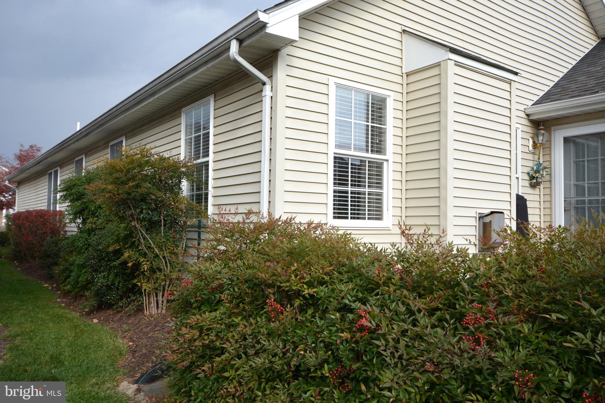 WILLOW LAWN COTTAGES - Residential