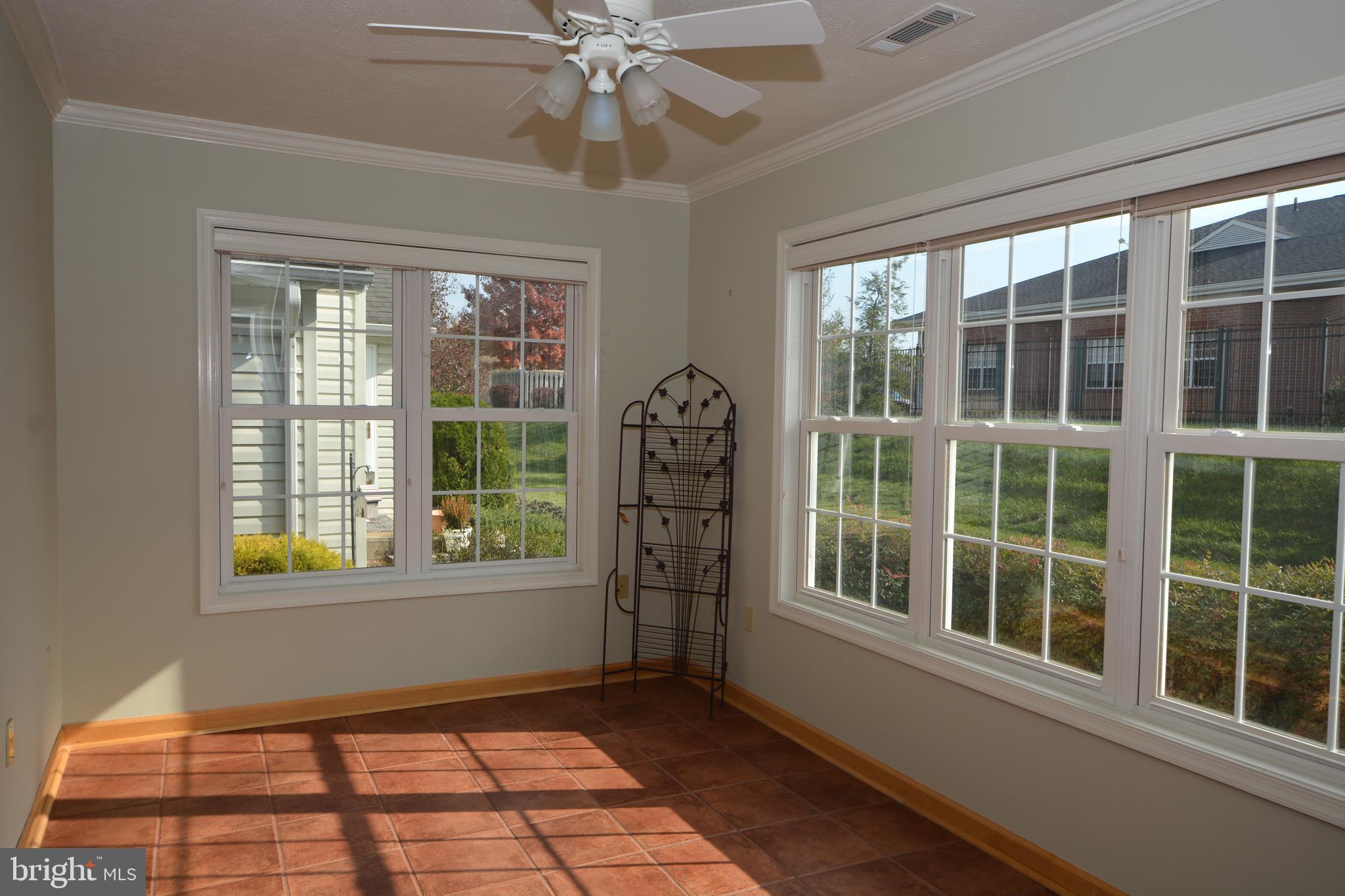 WILLOW LAWN COTTAGES - Residential