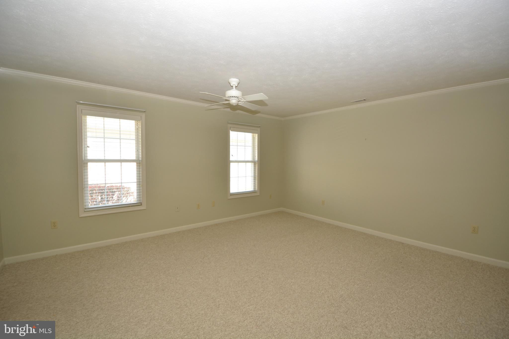 WILLOW LAWN COTTAGES - Residential