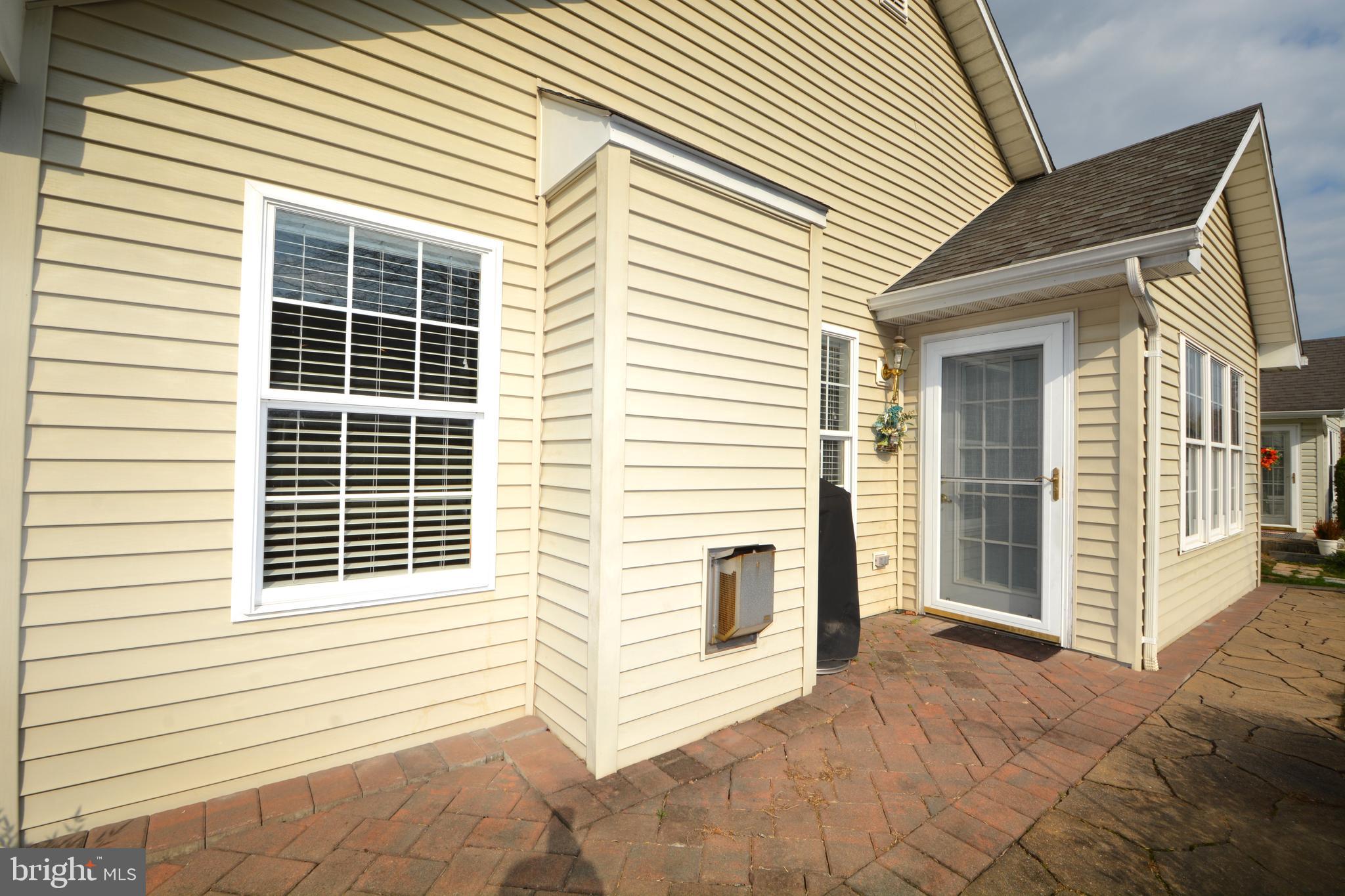 WILLOW LAWN COTTAGES - Residential