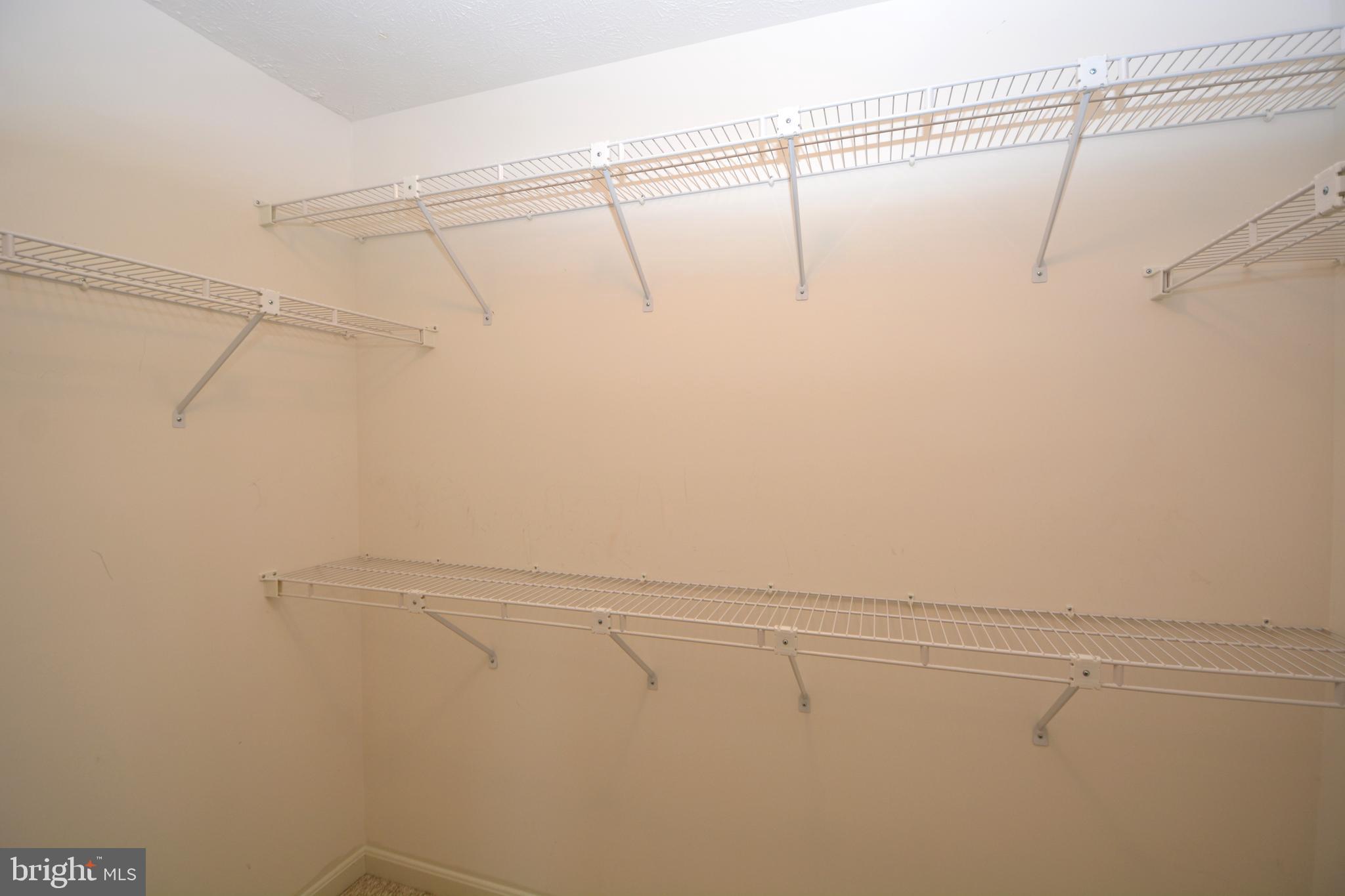 WILLOW LAWN COTTAGES - Residential