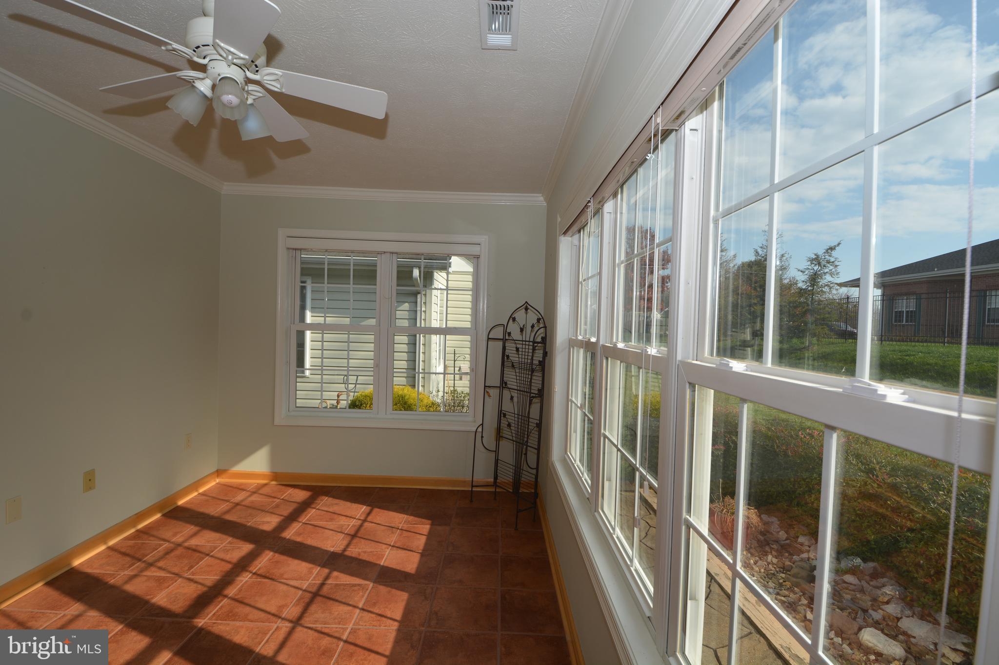 WILLOW LAWN COTTAGES - Residential