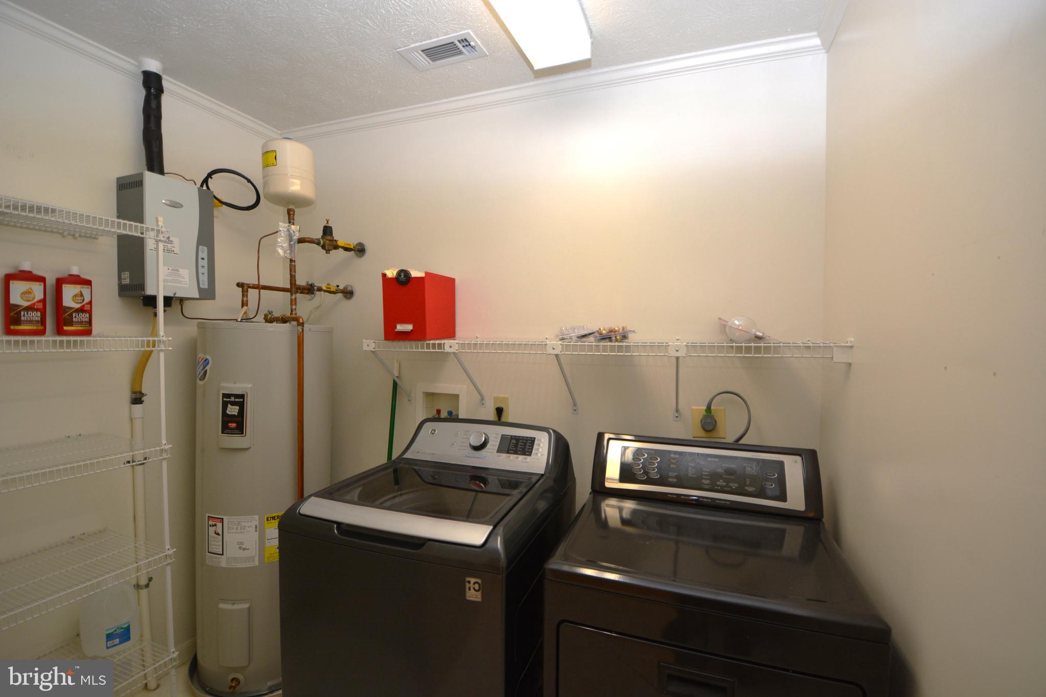 WILLOW LAWN COTTAGES - Residential