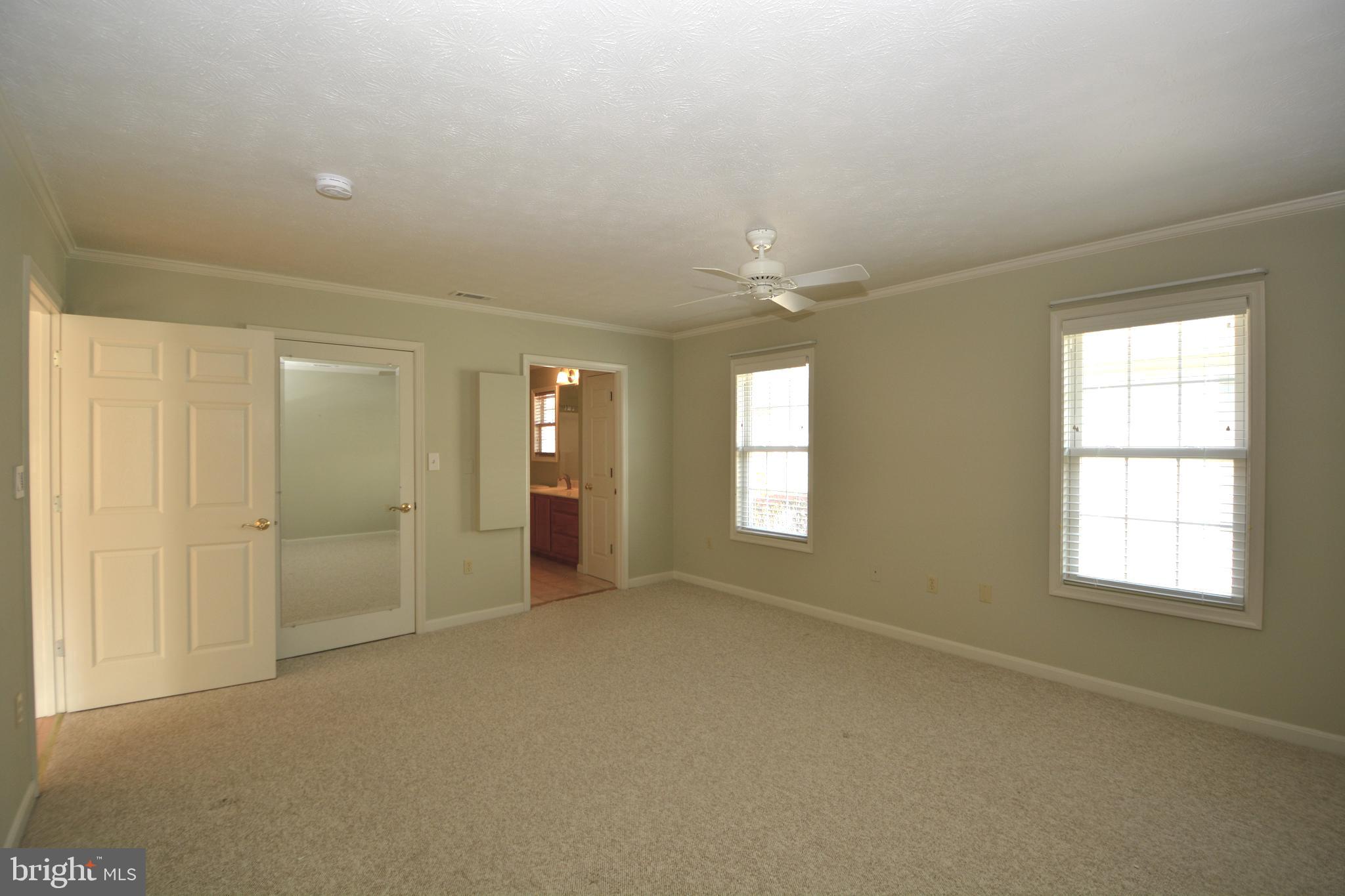 WILLOW LAWN COTTAGES - Residential