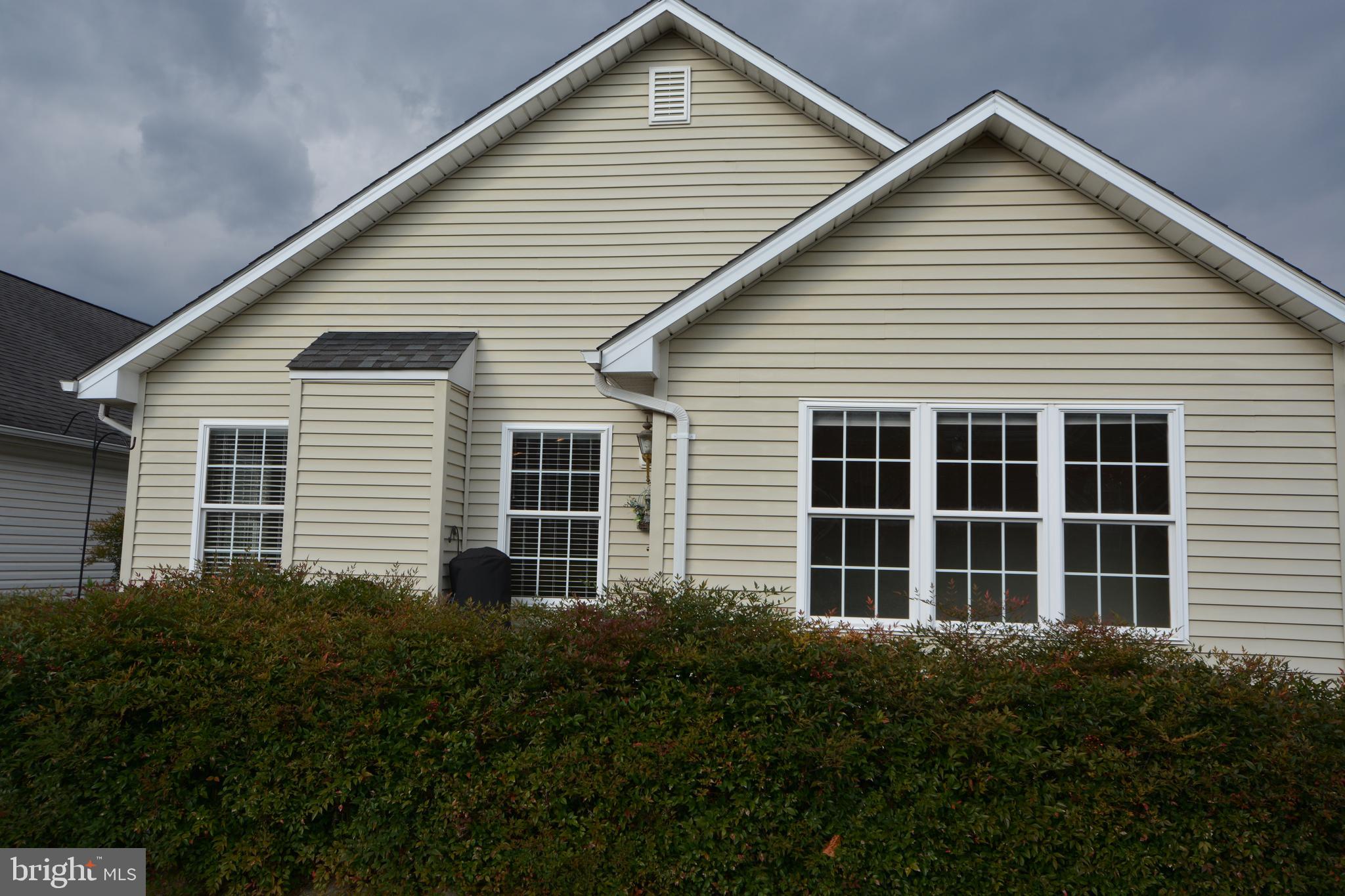 WILLOW LAWN COTTAGES - Residential