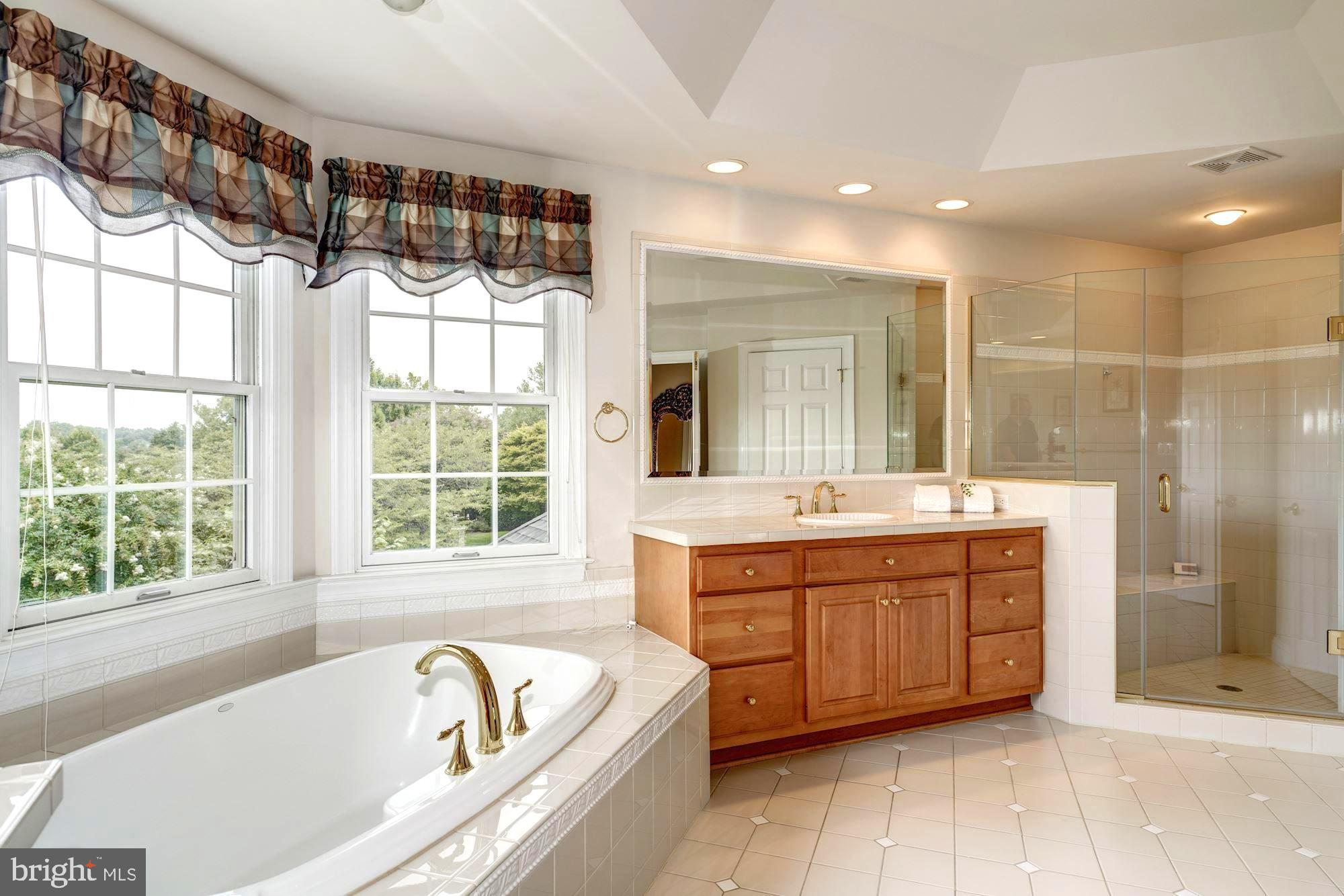 SENECA HIGHLANDS - Residential