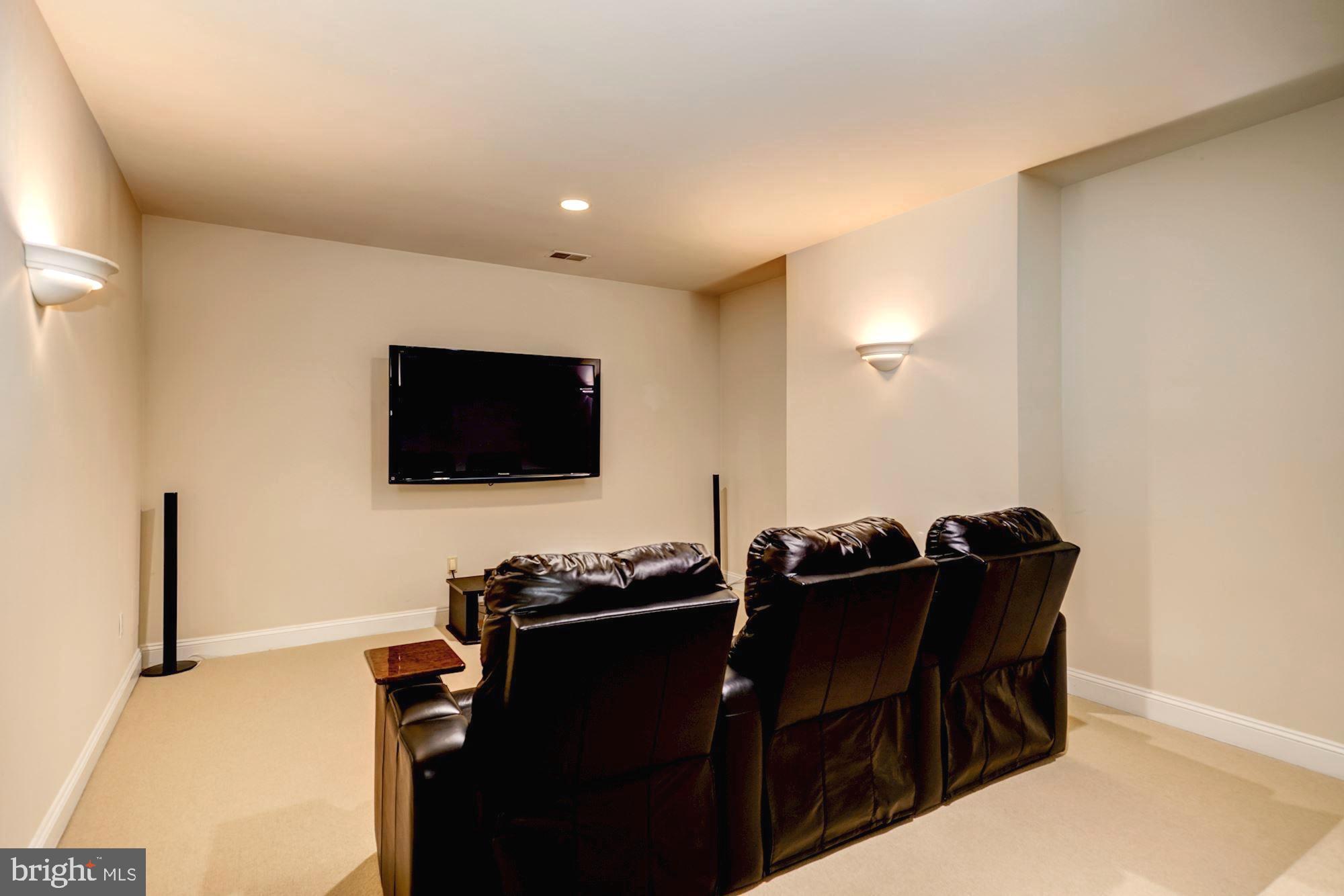 SENECA HIGHLANDS - Residential