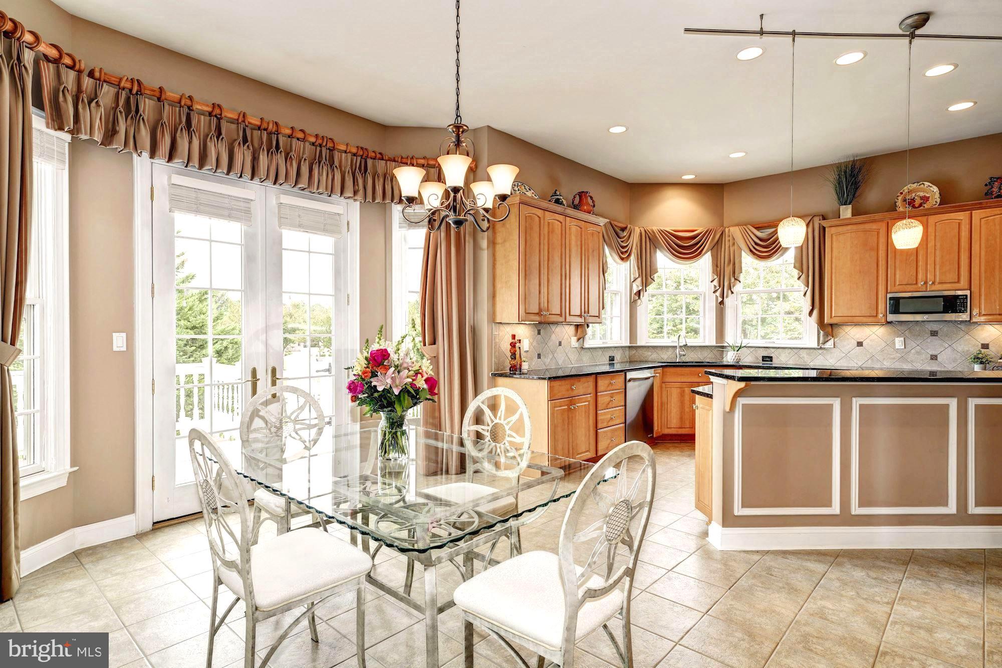 SENECA HIGHLANDS - Residential