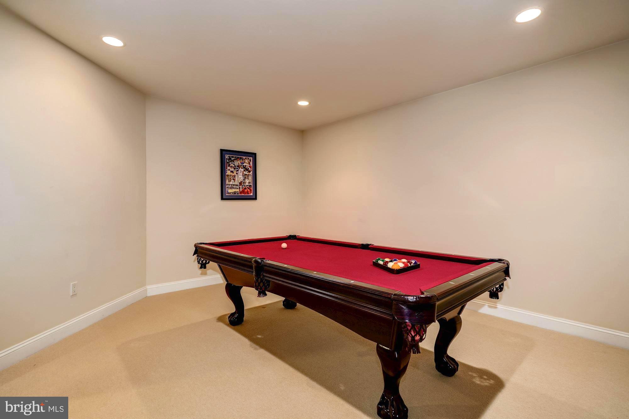 SENECA HIGHLANDS - Residential