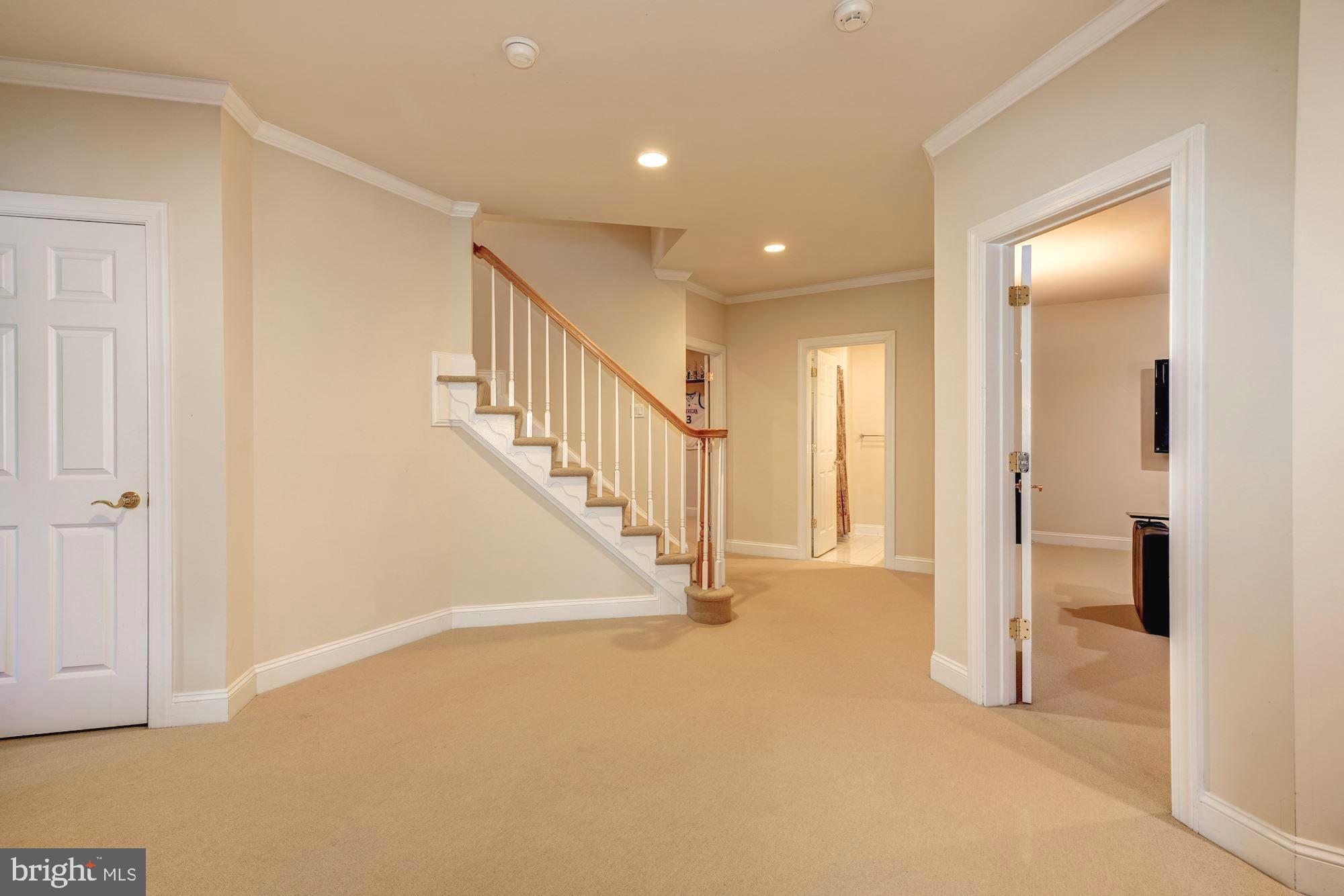 SENECA HIGHLANDS - Residential