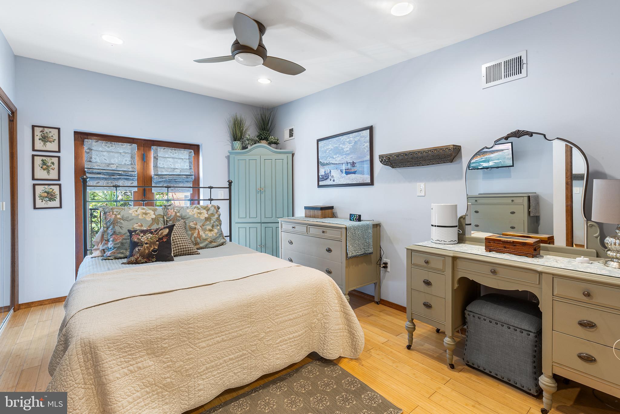 EAST PASSYUNK CROSSING - Residential