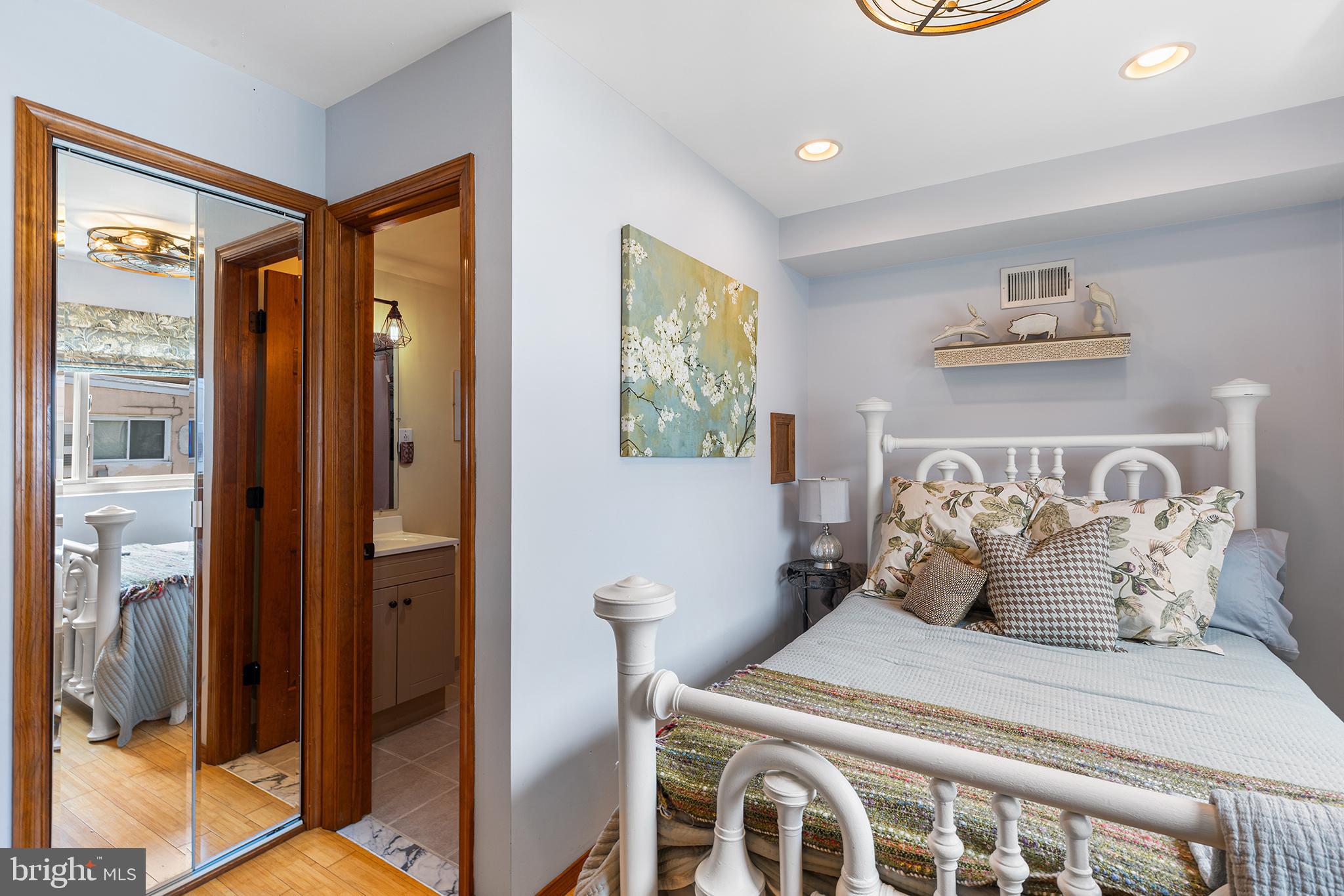 EAST PASSYUNK CROSSING - Residential