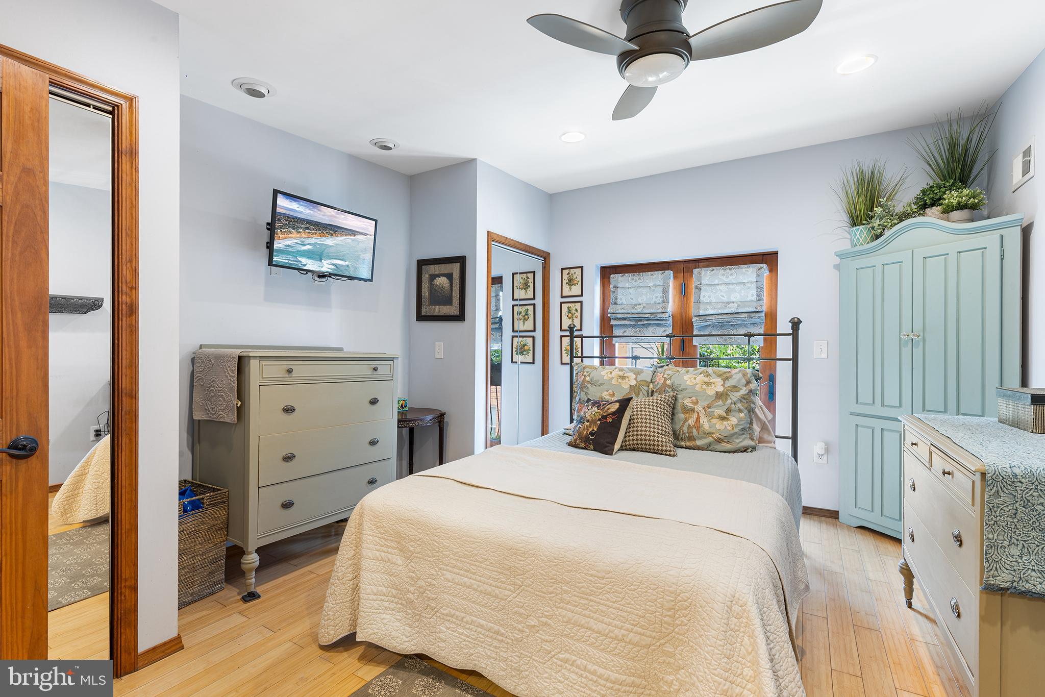 EAST PASSYUNK CROSSING - Residential