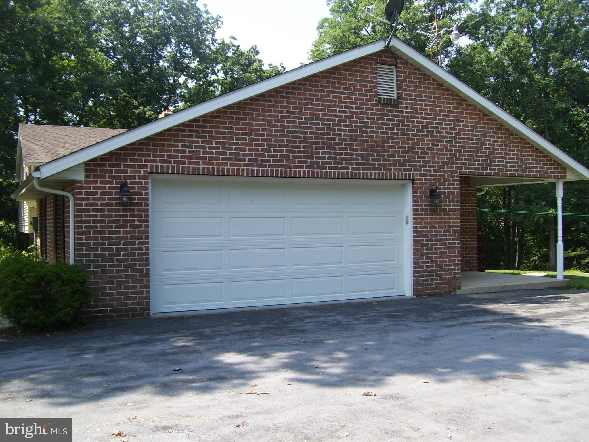 NORTH NEWTON - Residential