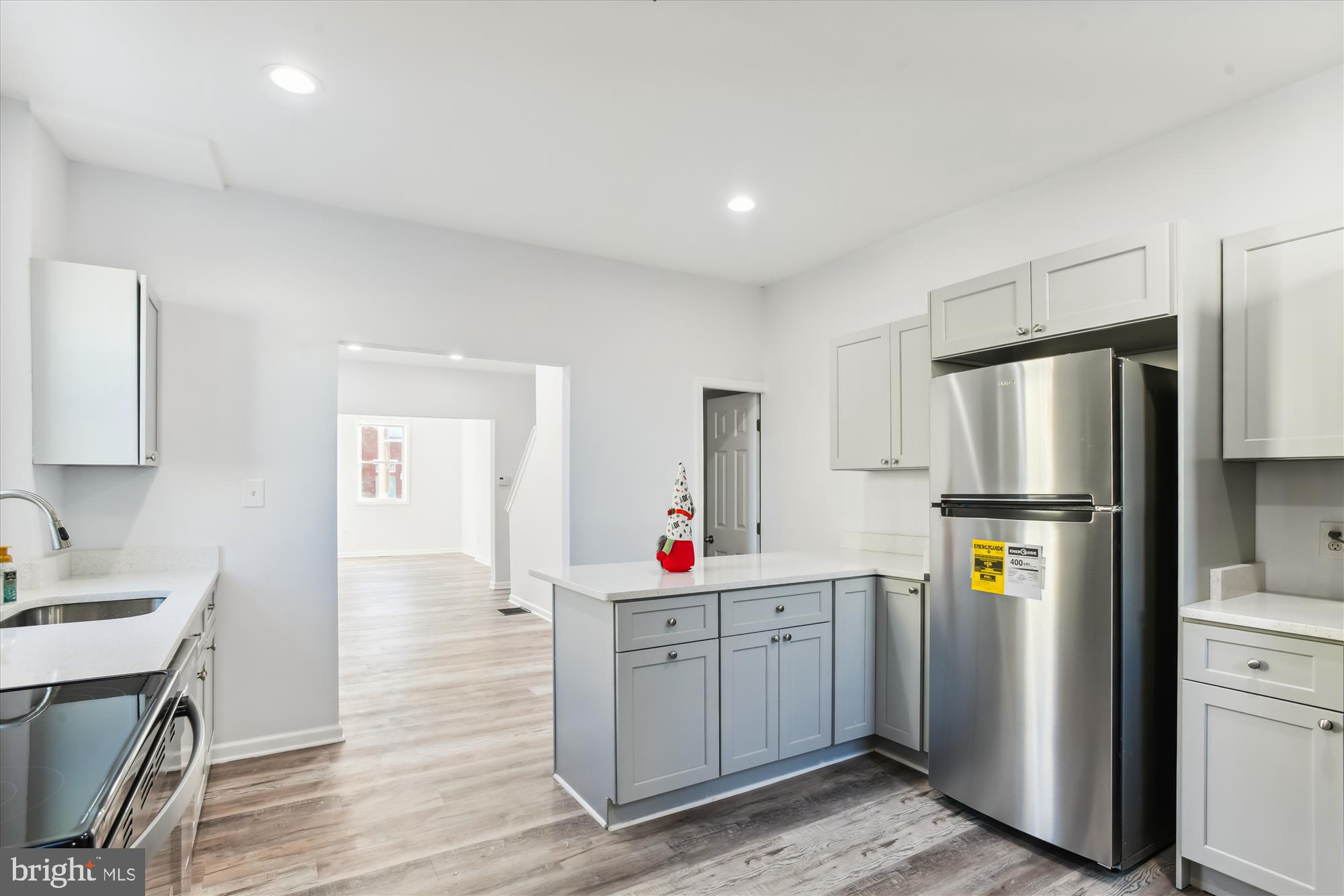 MADISON EASTEND - Residential Lease