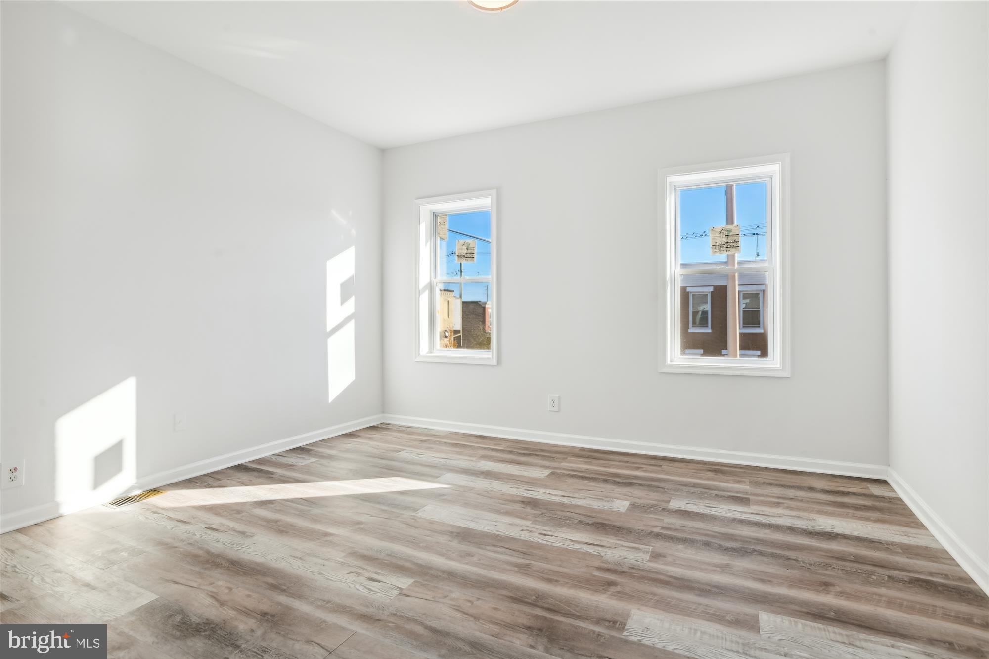 MADISON EASTEND - Residential Lease