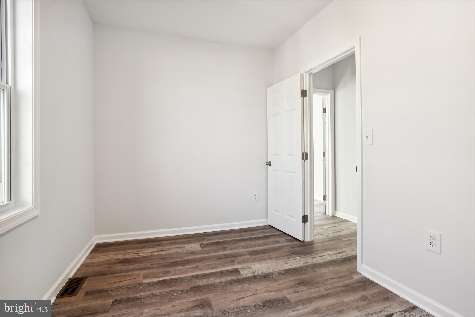MADISON EASTEND - Residential Lease