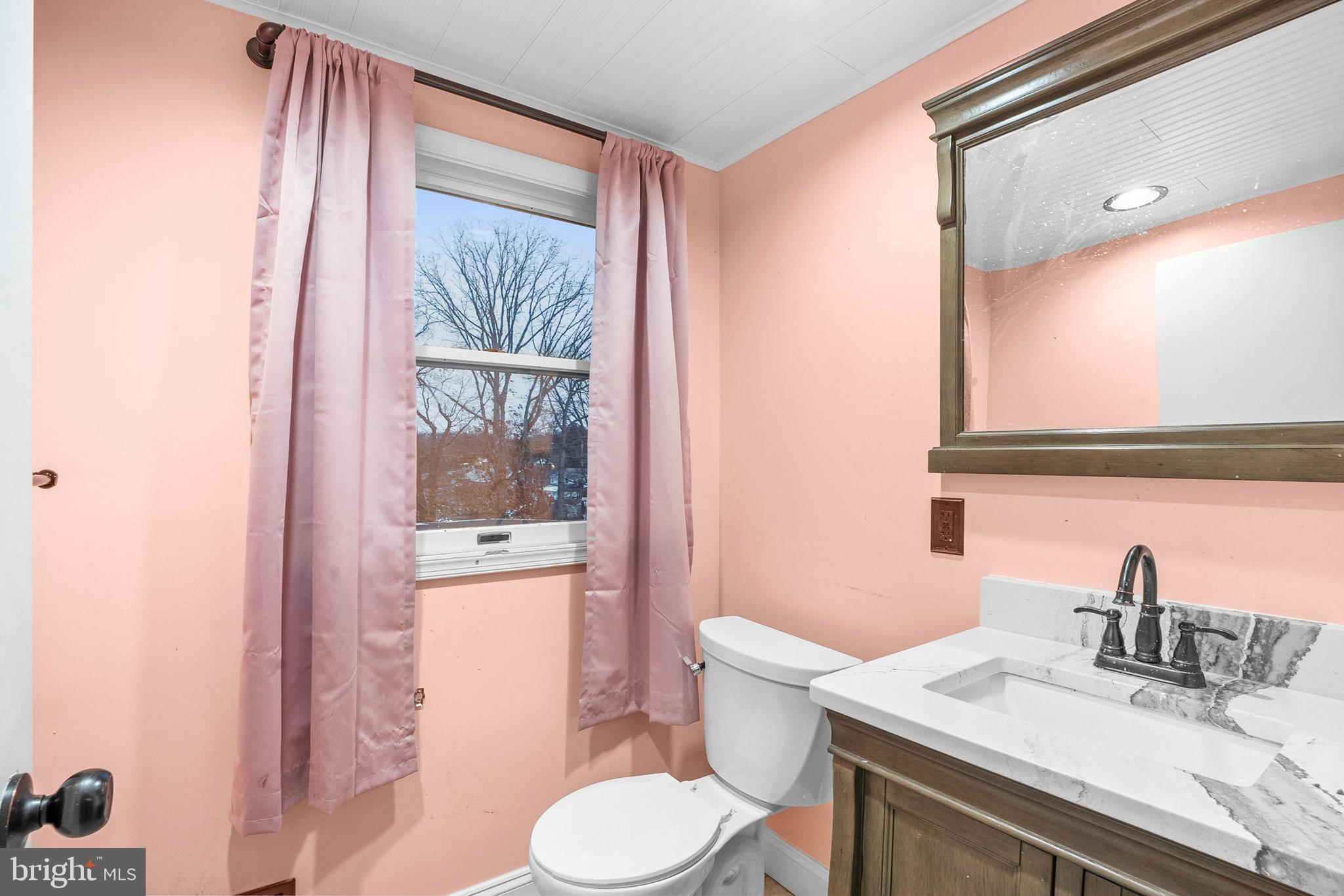 ESSEX/MIDDLE RIVER - Residential