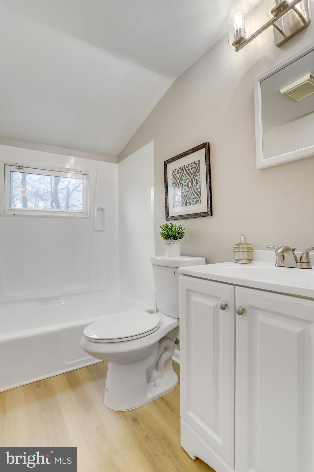 COLLINGWOOD SPRINGS - Residential