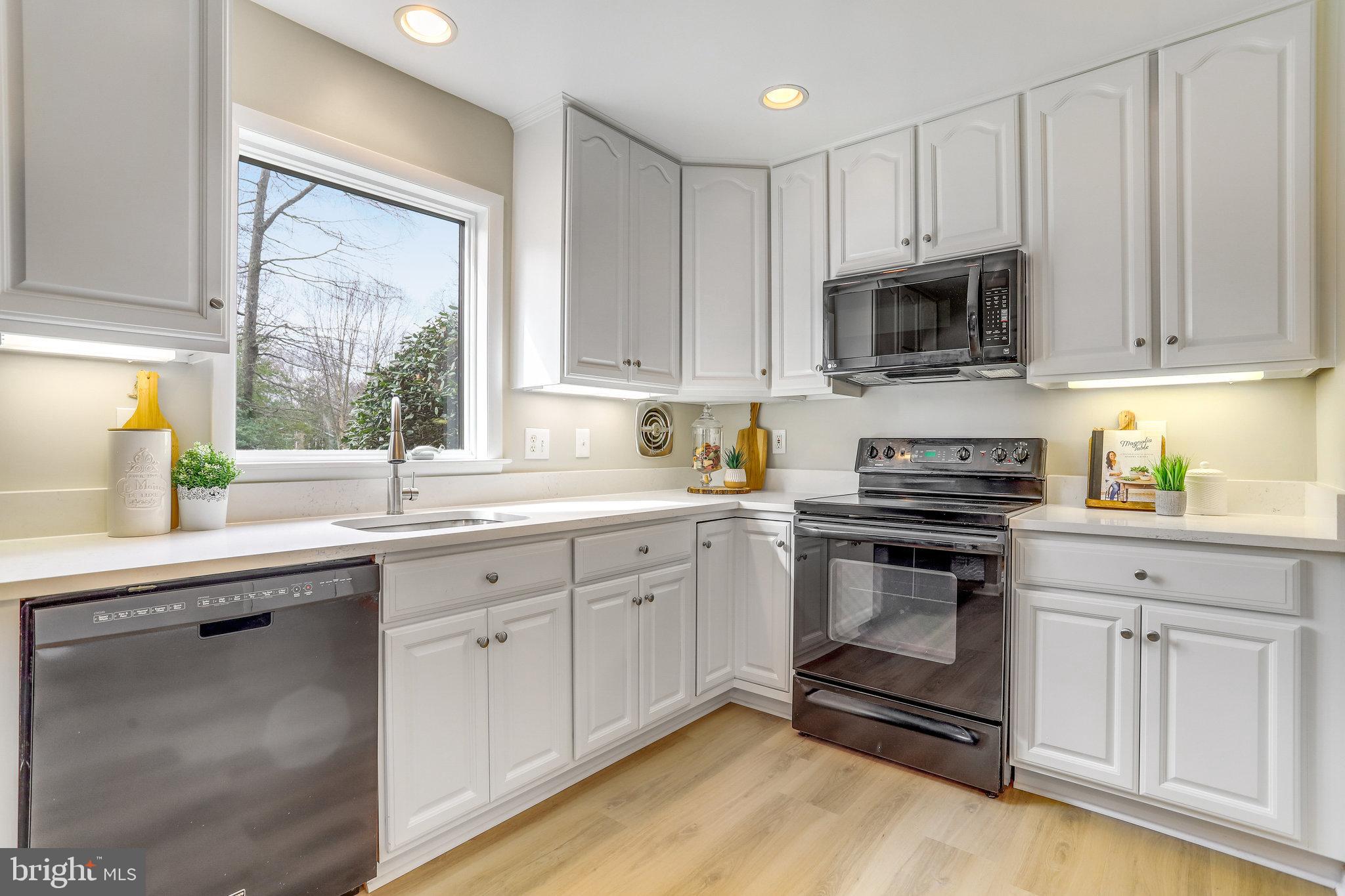 COLLINGWOOD SPRINGS - Residential