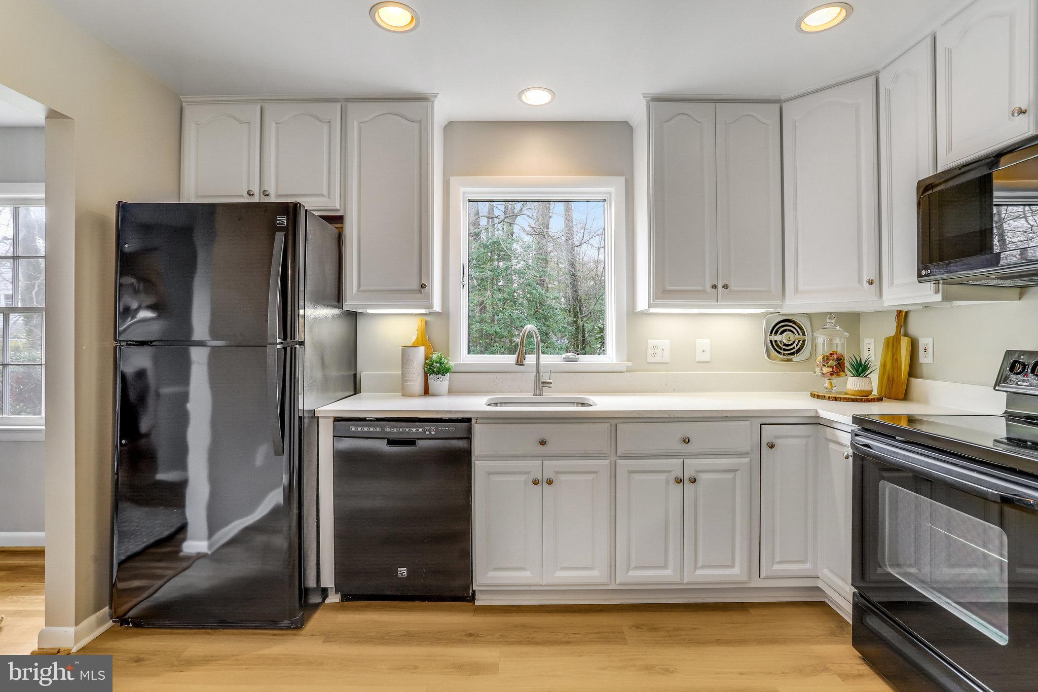 COLLINGWOOD SPRINGS - Residential