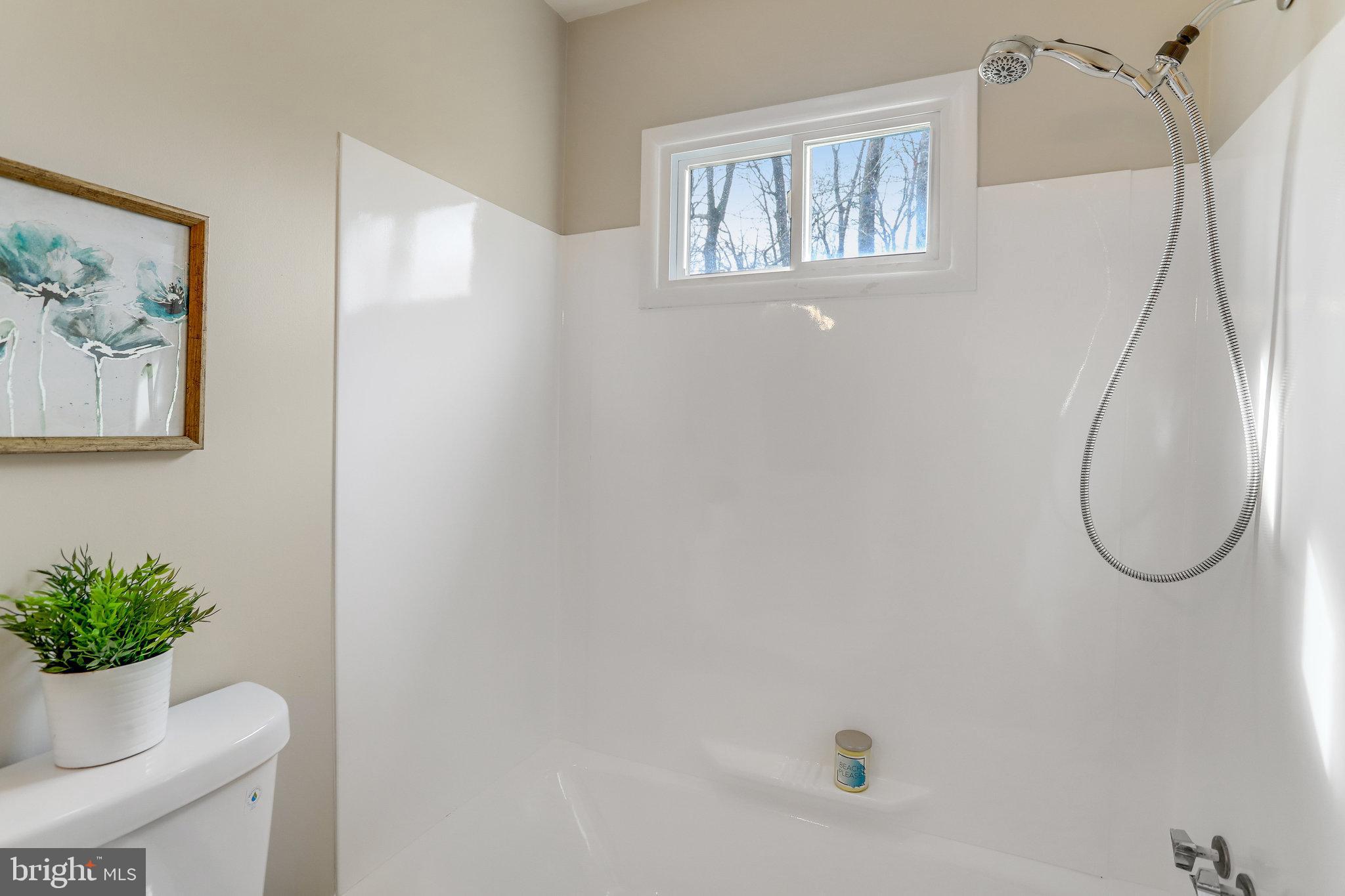 COLLINGWOOD SPRINGS - Residential