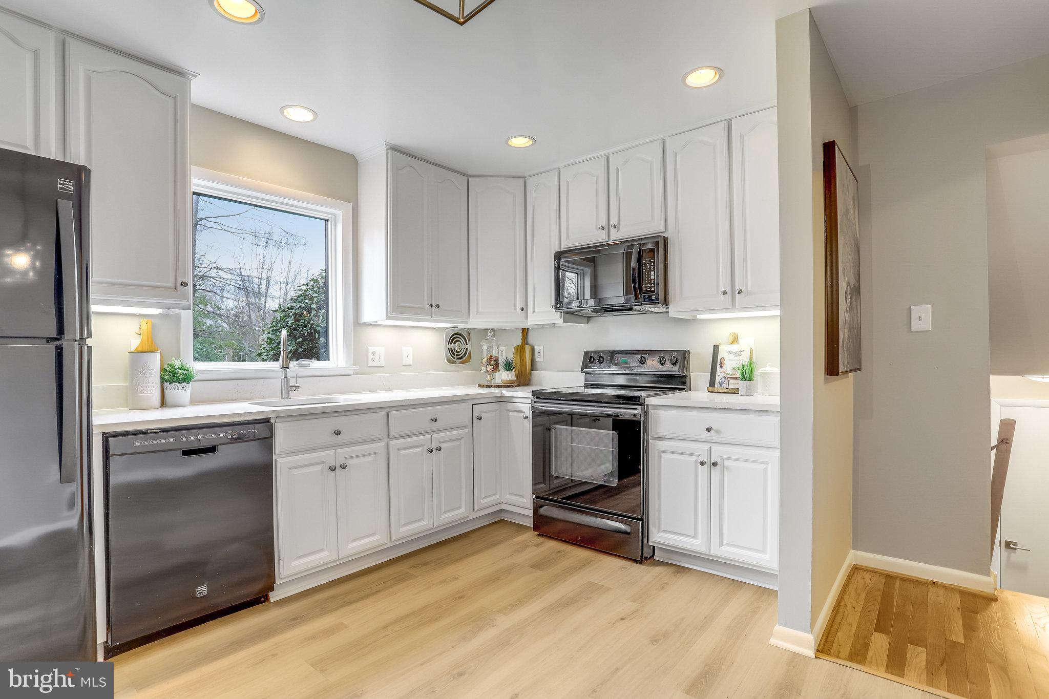 COLLINGWOOD SPRINGS - Residential