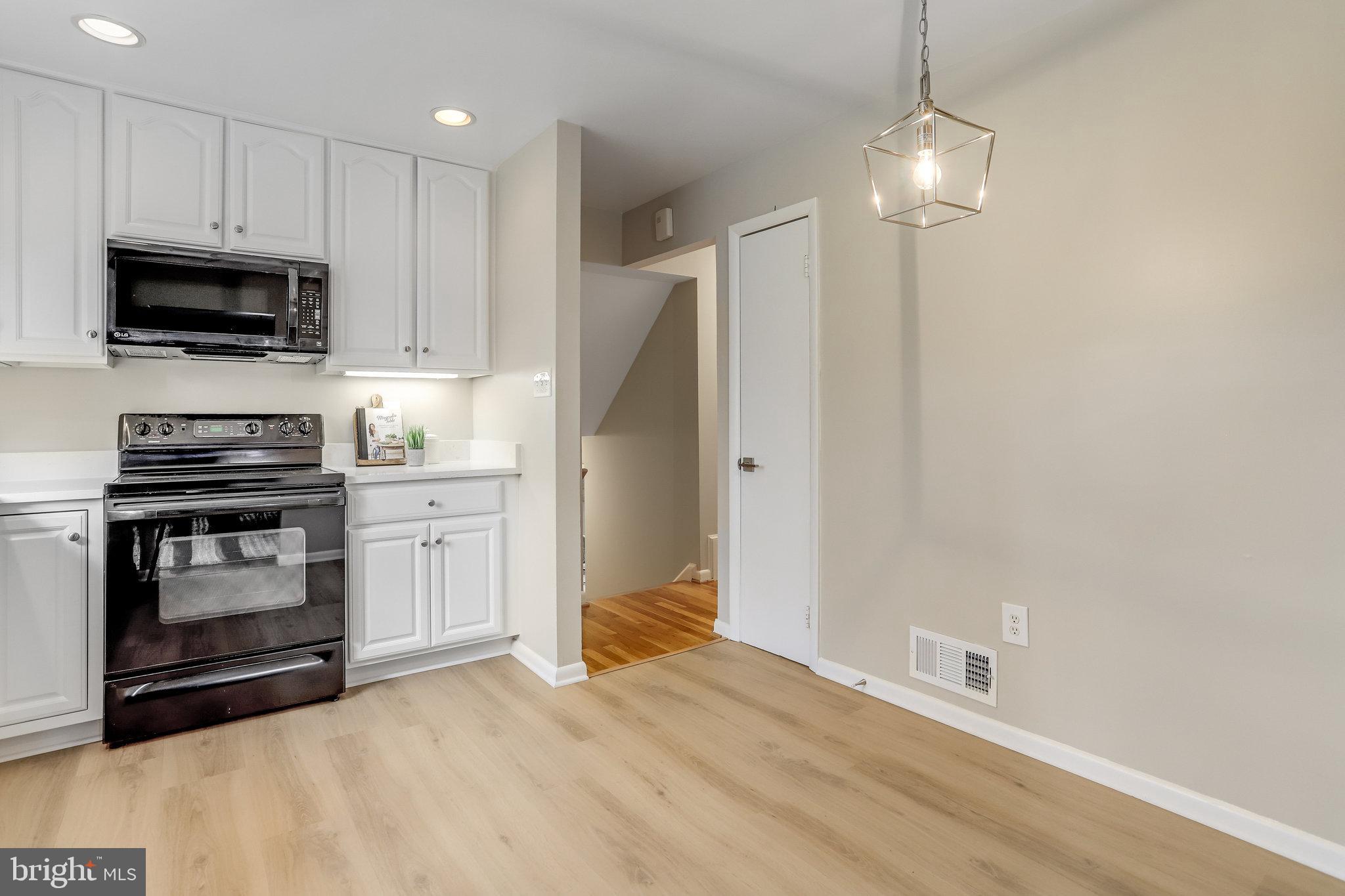 COLLINGWOOD SPRINGS - Residential